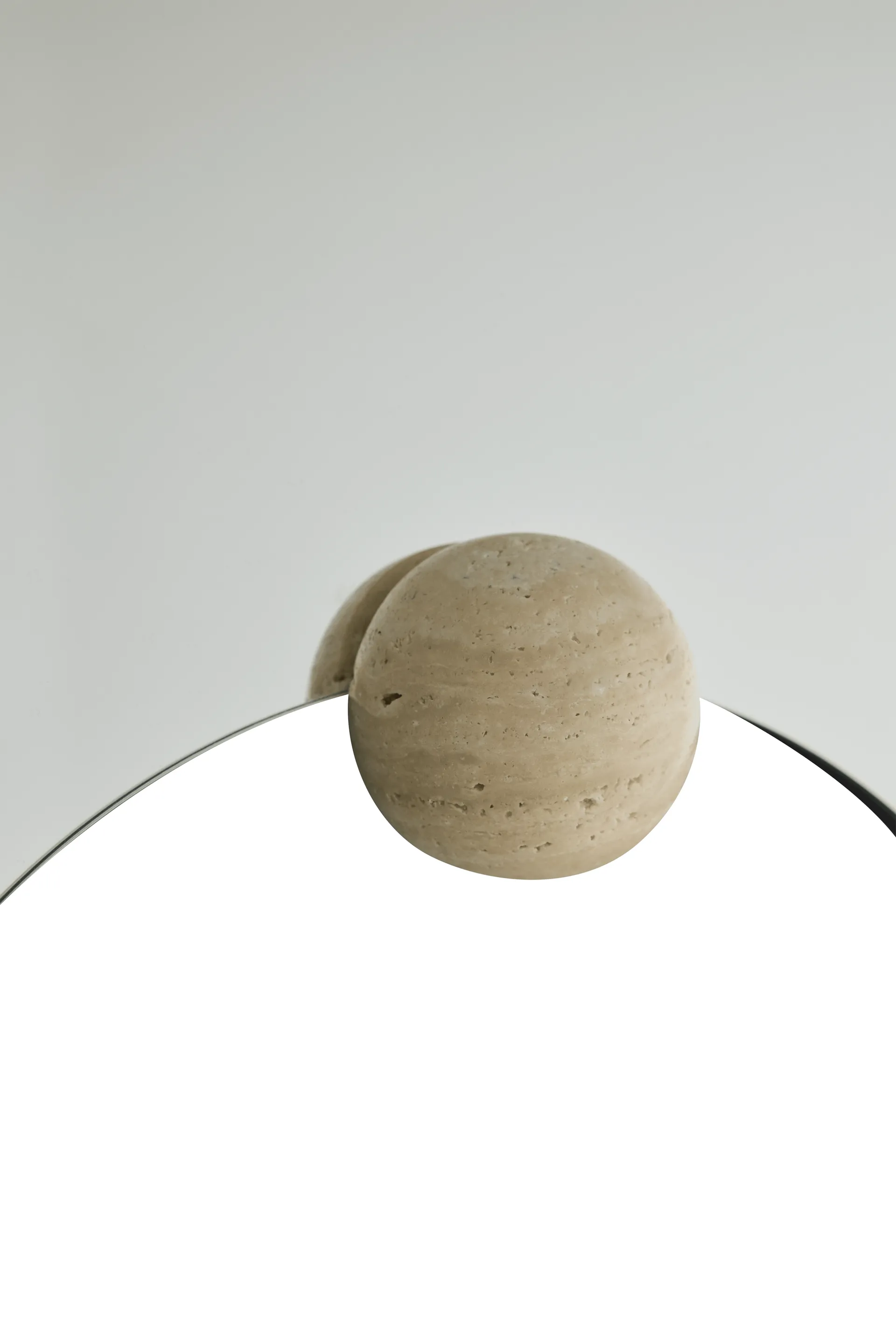 Castellum Wandspiegel Ø80 cm, Clear-travertine AYTM
