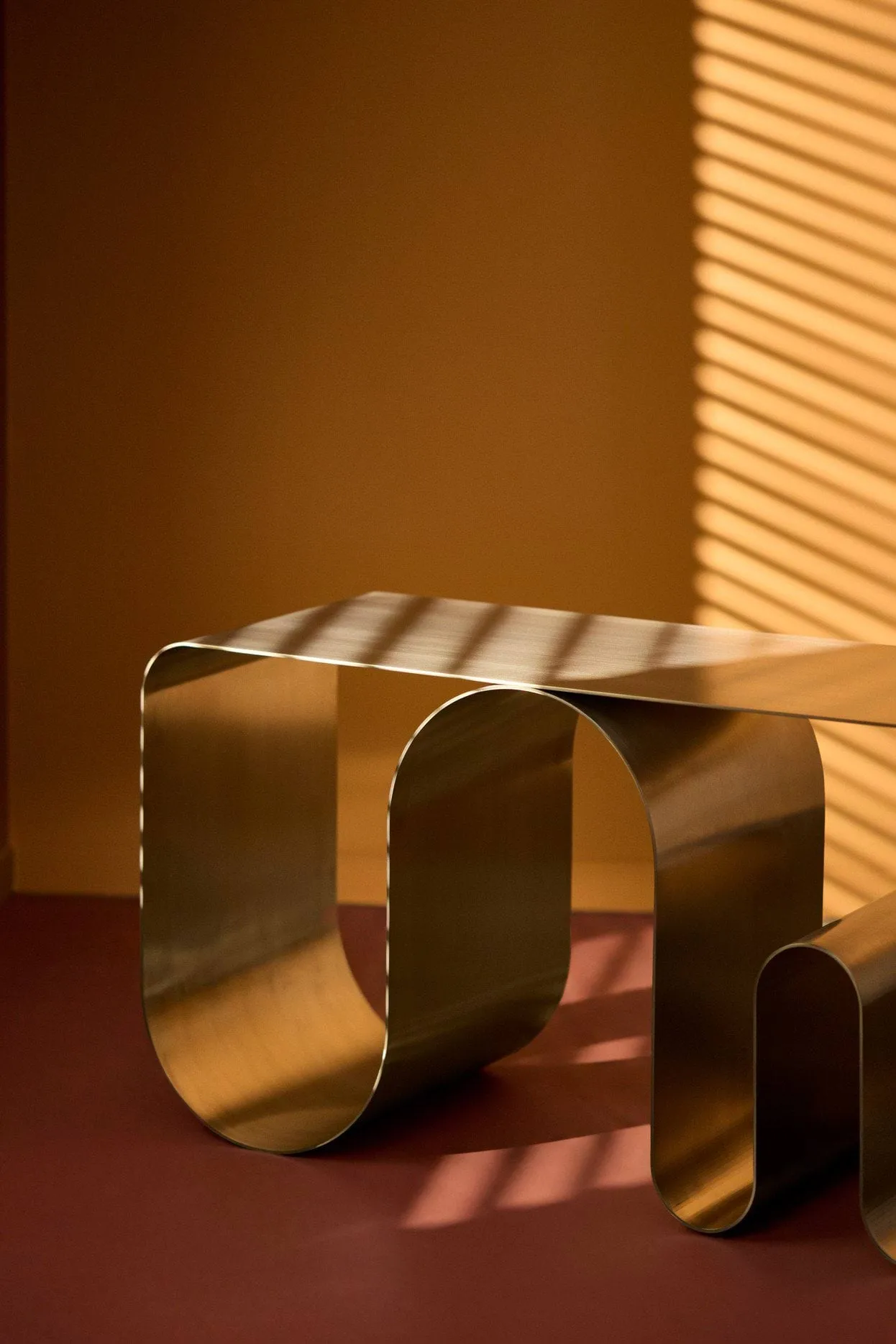 Curva Solid Sitzbank, Silberfarben, 100 cm AYTM