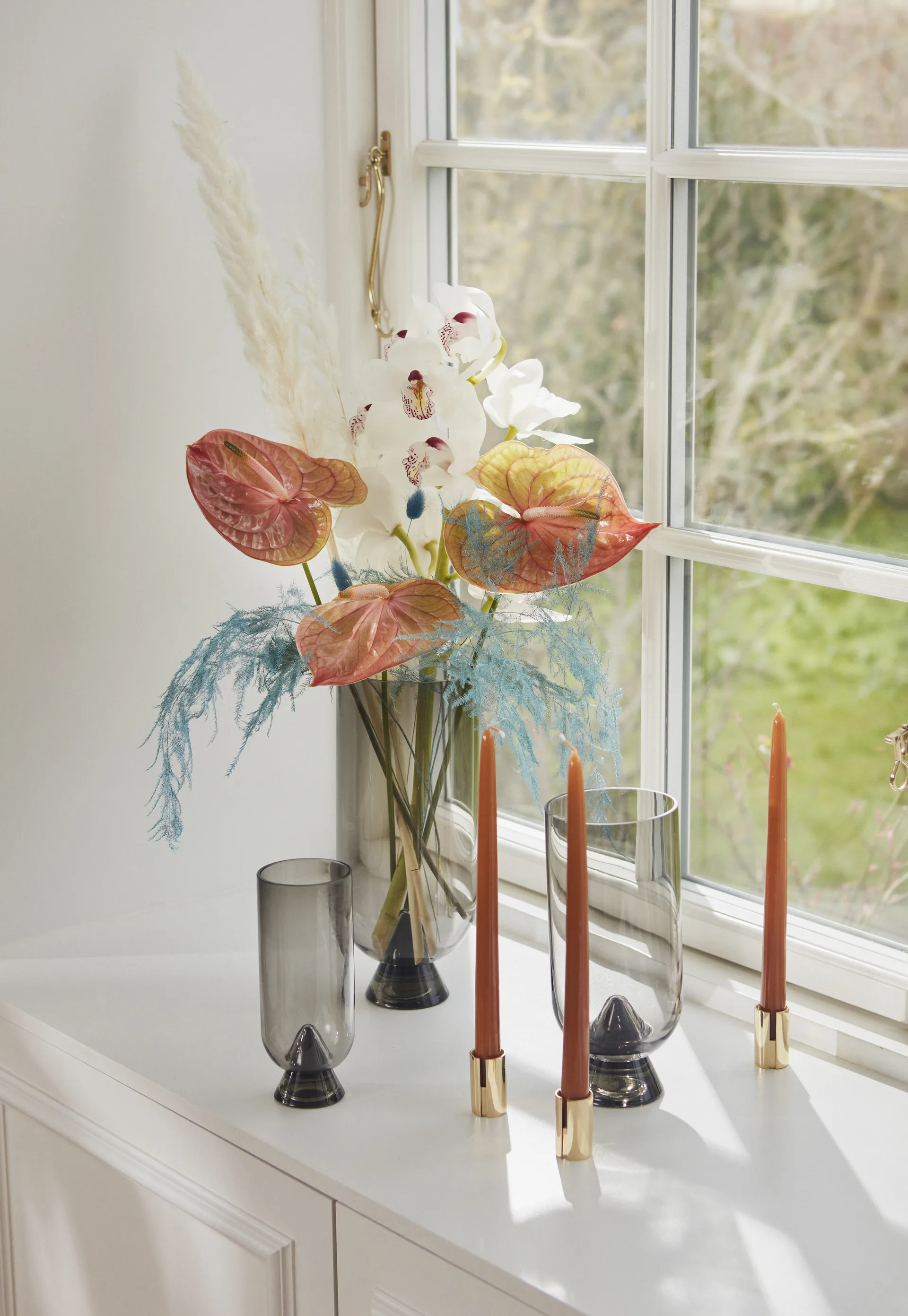 Glacies Vase 18cm, Schwarz AYTM