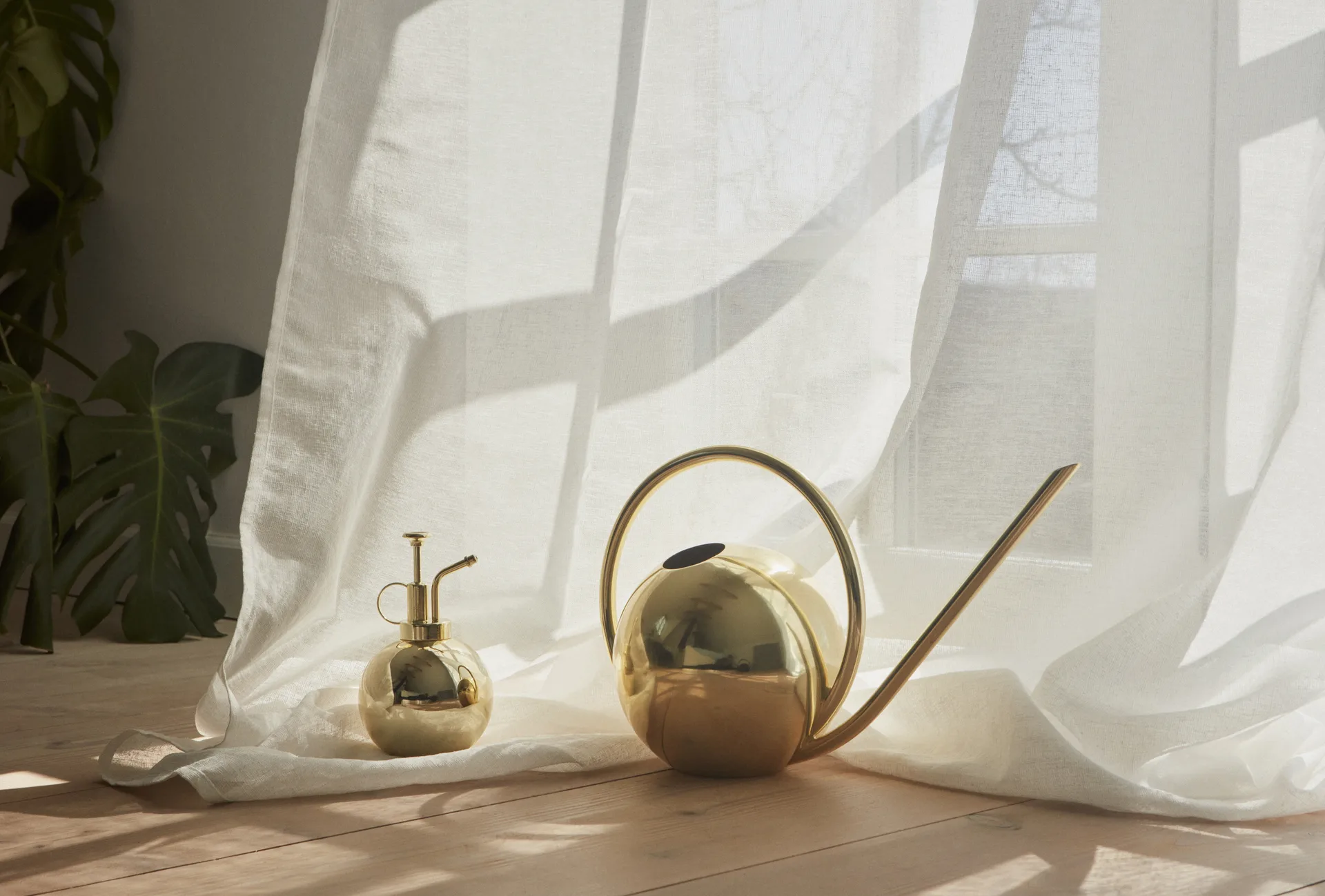 Globe Gießkanne 23cm, Gold AYTM