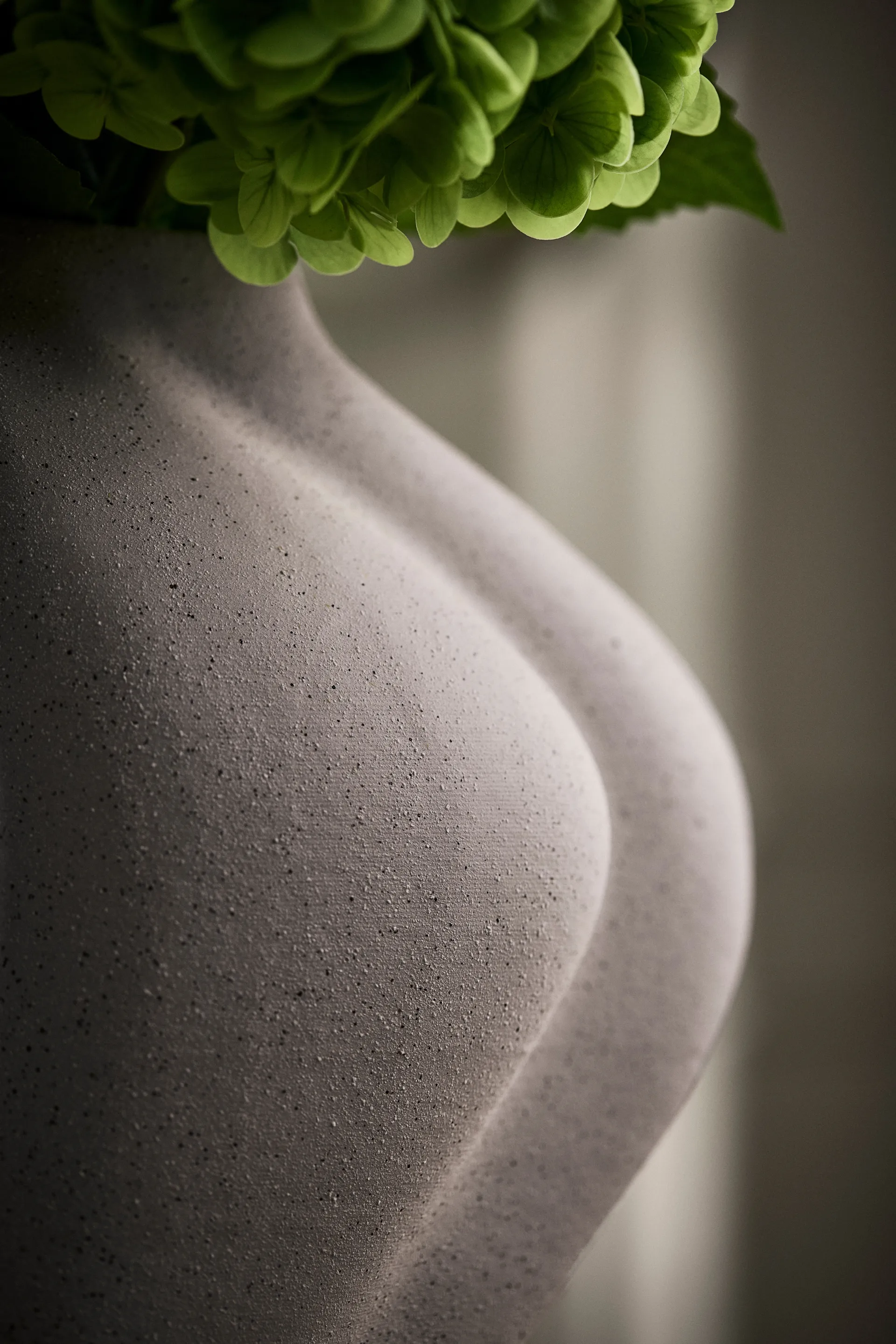 Saltare Vase, Taupe, Ø13,8×30 cm AYTM