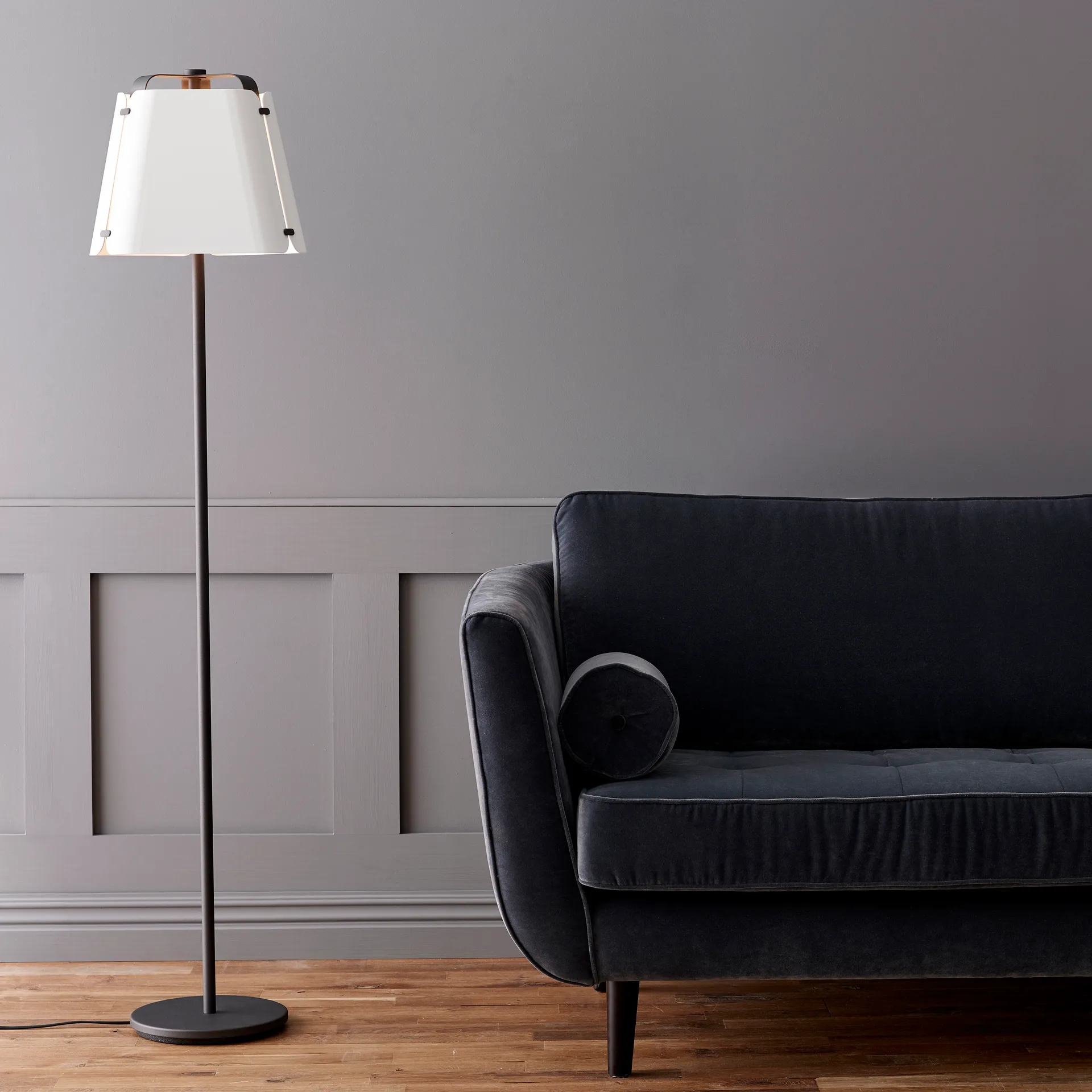 Fold Stehleuchte Ø34cm, Anthrazit-weiß strukturiert Belid