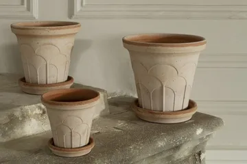 Fleur Übertopf mit Untersetzer 2-teilig - Rosa, Ø18 cm - Bergs Potter