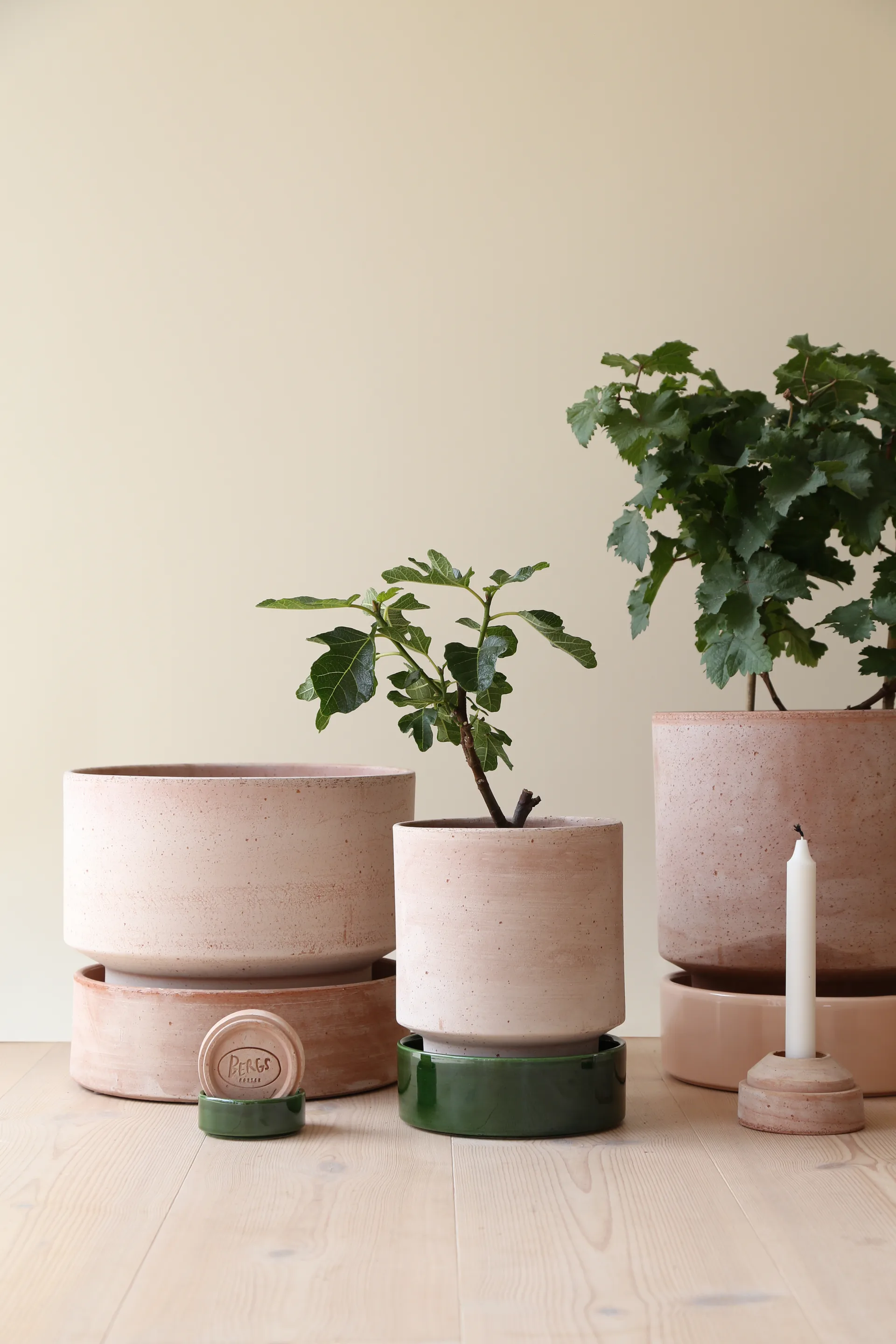 Hoff Blumentopf, Ø16 cm, Raw Rosa-Deep Burgundy  (rosa-rot) Bergs Potter