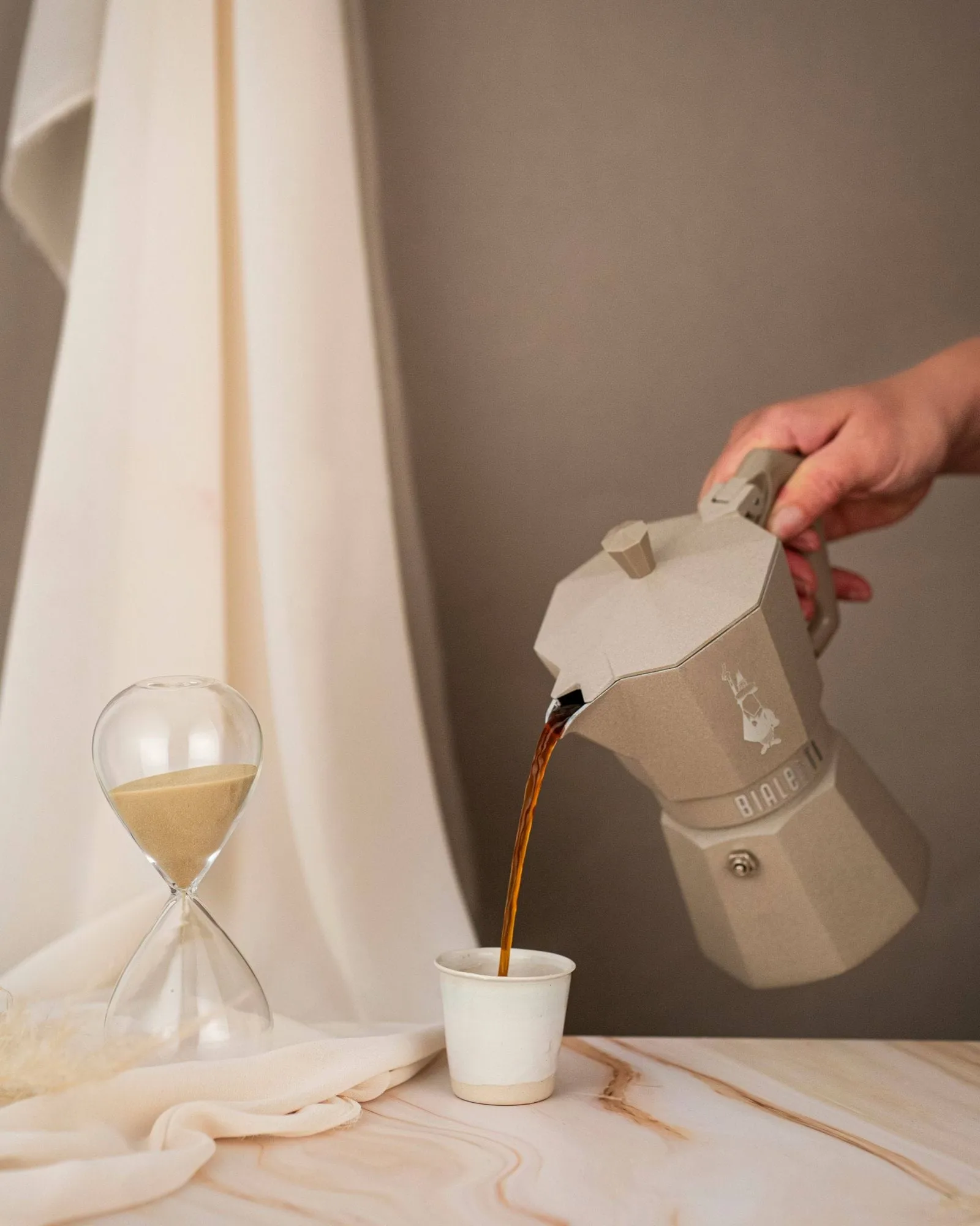 Bialetti exklusive Mokkakanne Induktion, Beige, 6 Tassen Bialetti