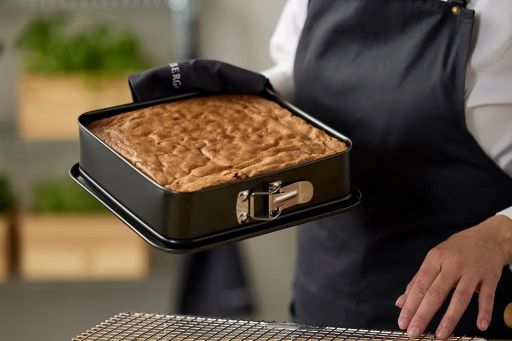 Blomsterbergs quadratische Springform 24x24x6 cm, Edelstahl Blomsterbergs