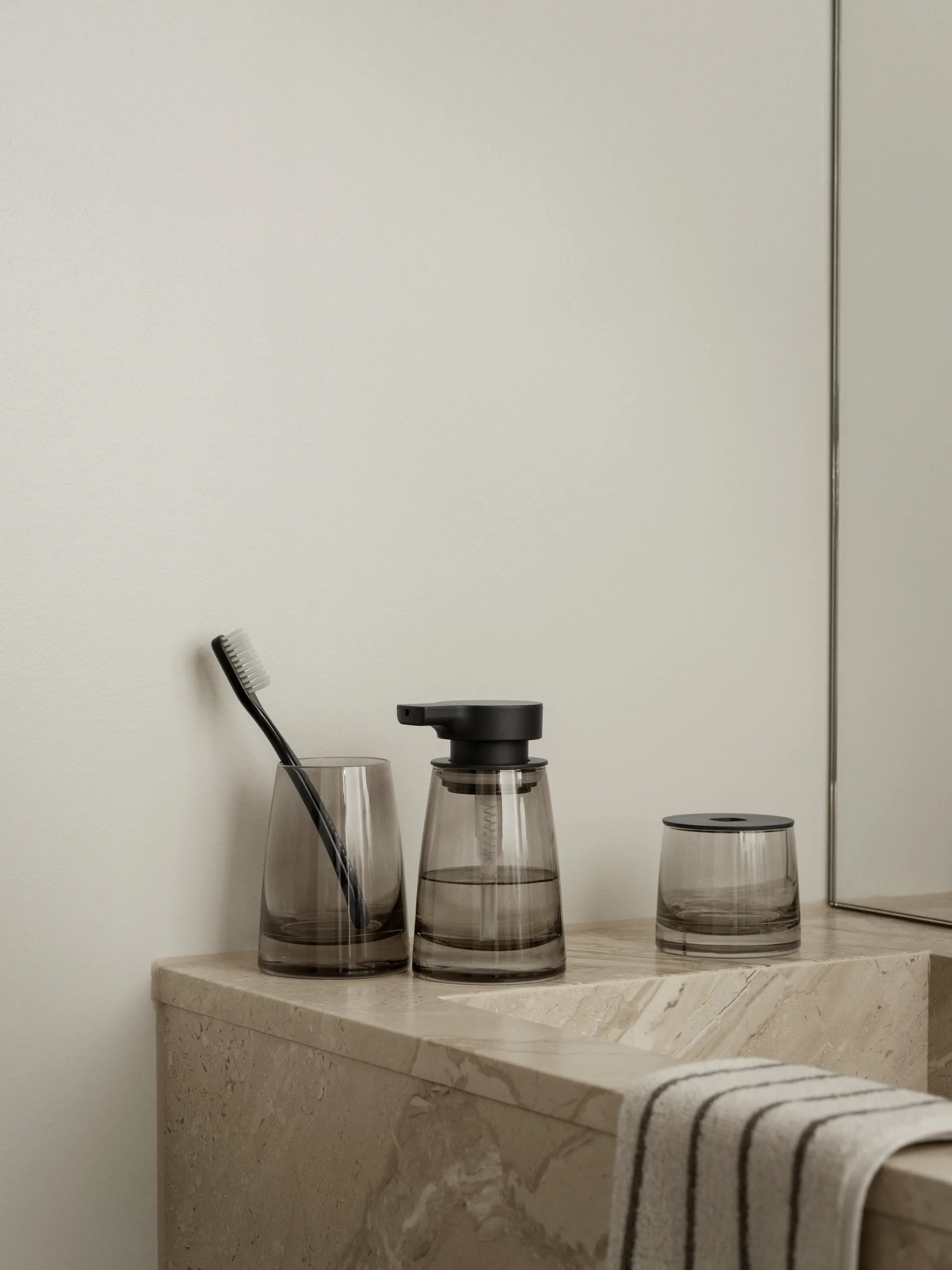 Ava Aufbewahrungsbox, Black blomus