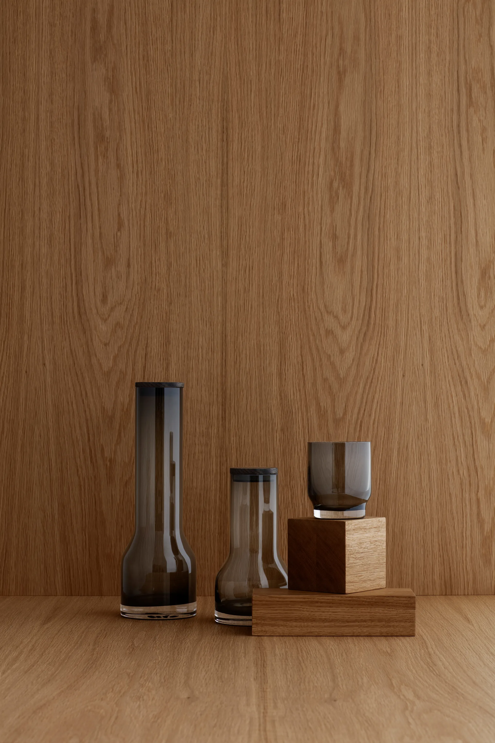 Lungo Wasserkaraffe 0,6 L, Smoke blomus