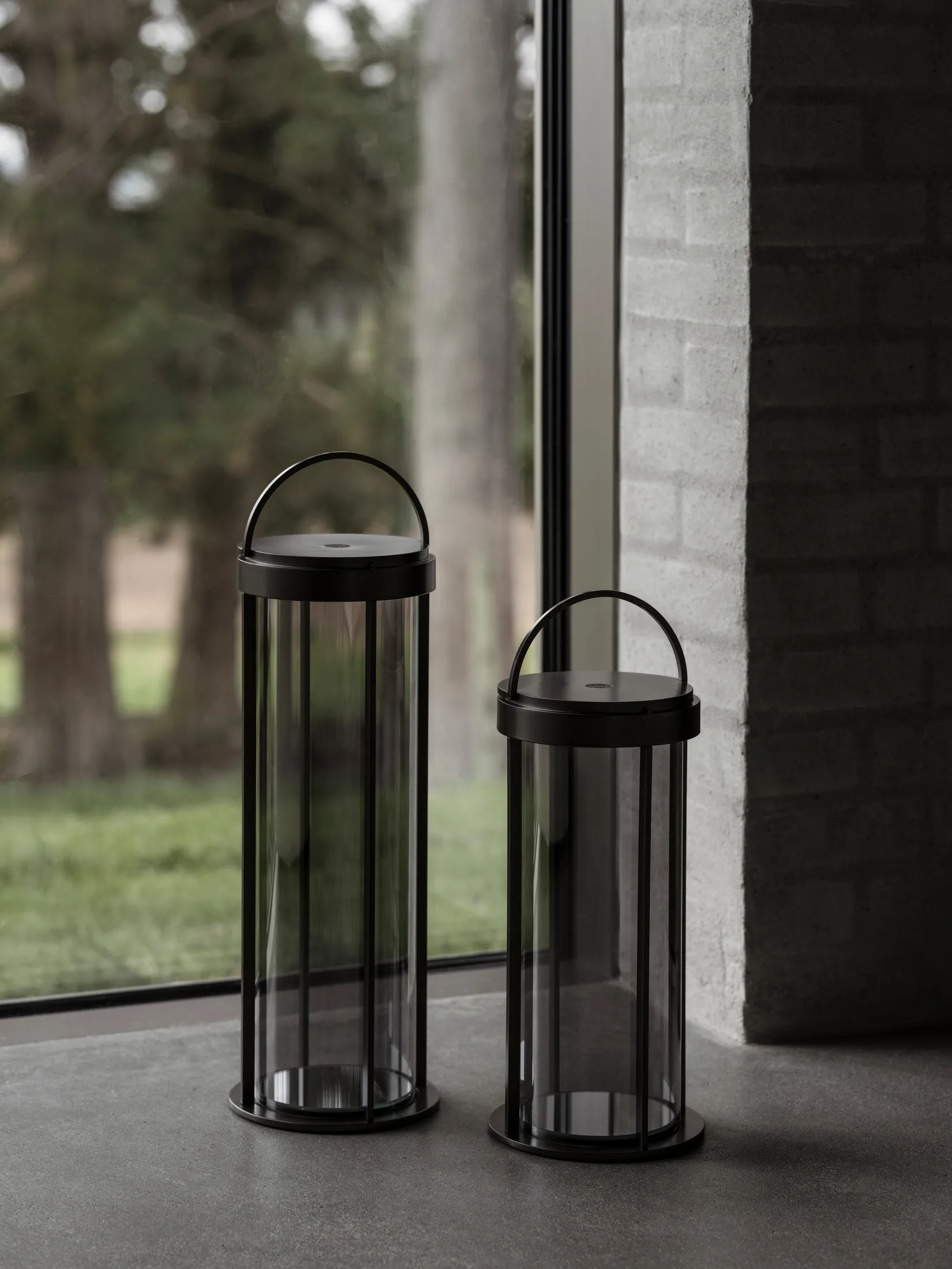 Mituro mobil-LED-Leuchte S, Gunmetal blomus