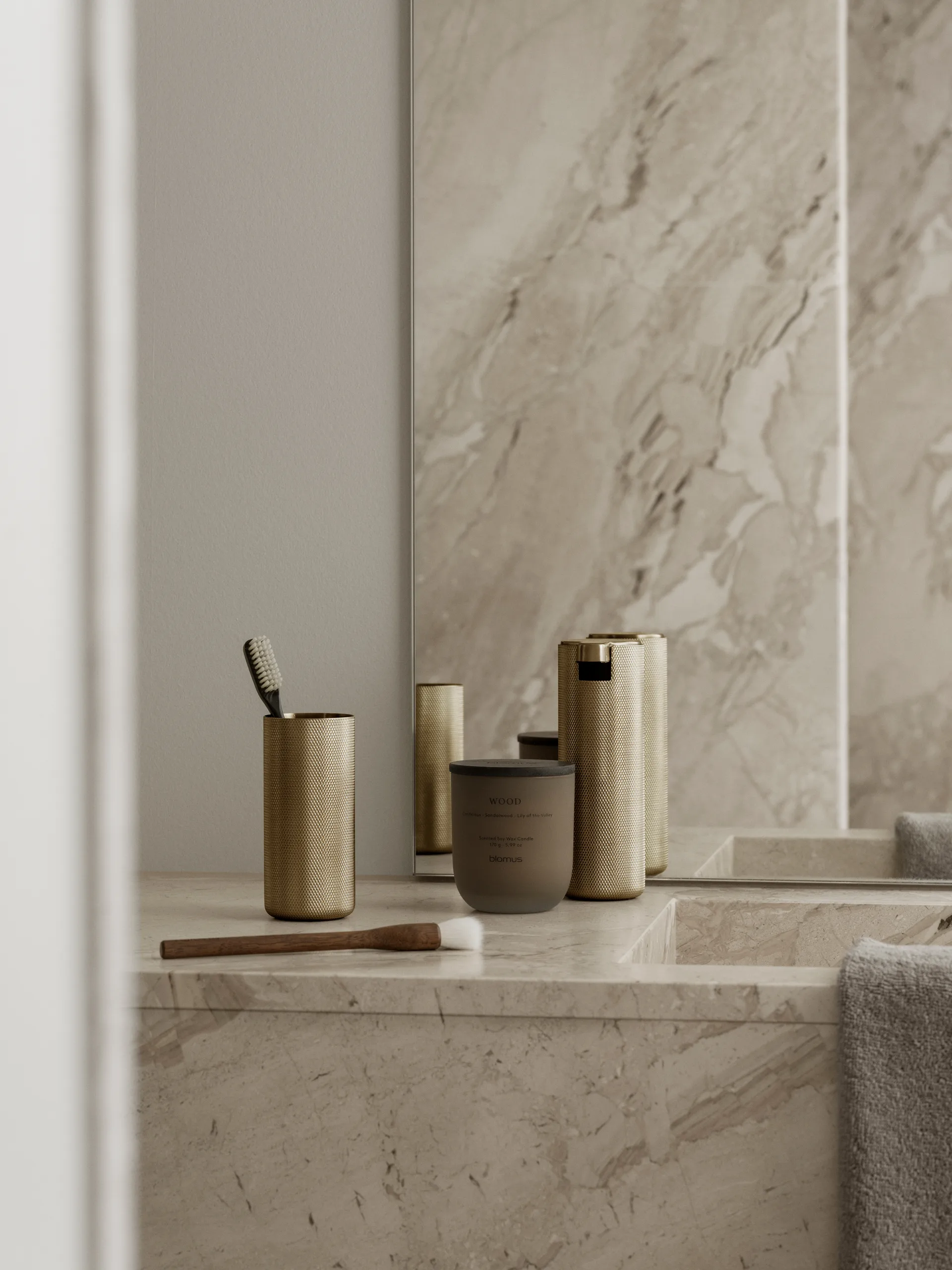 Modo Rof Seifenspender, Brass, 165 ml blomus
