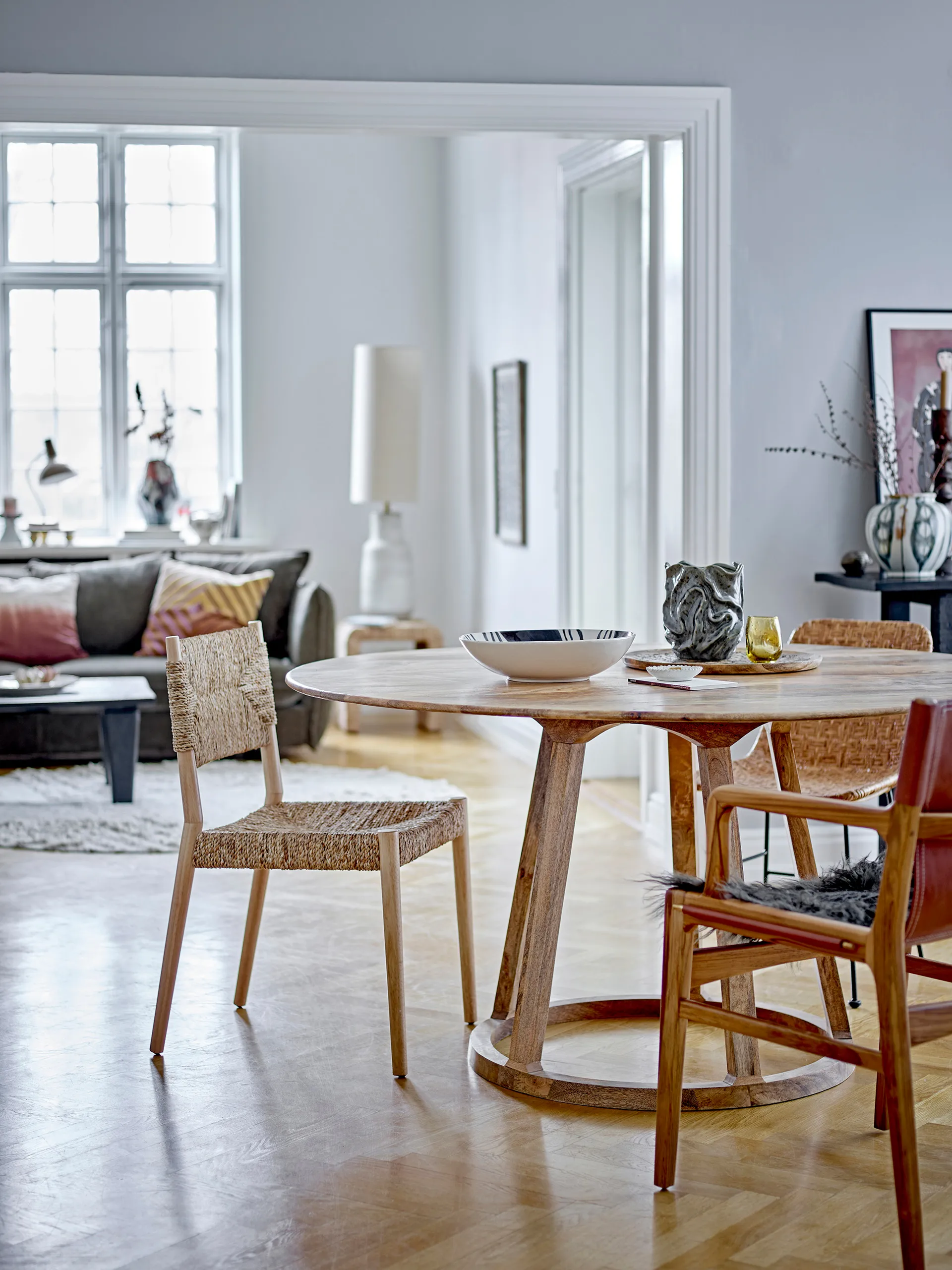 Avalon Esstisch Ø145cm, Mangoholz Bloomingville