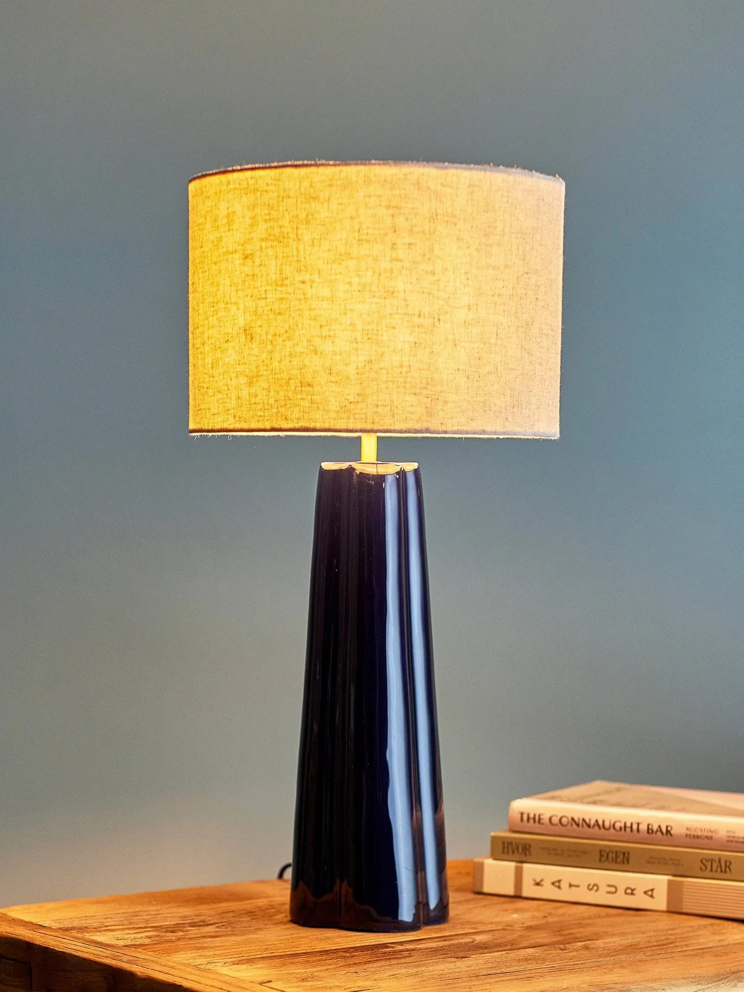 Cornelie Tischlampe, Blau, Ø30 cm Bloomingville