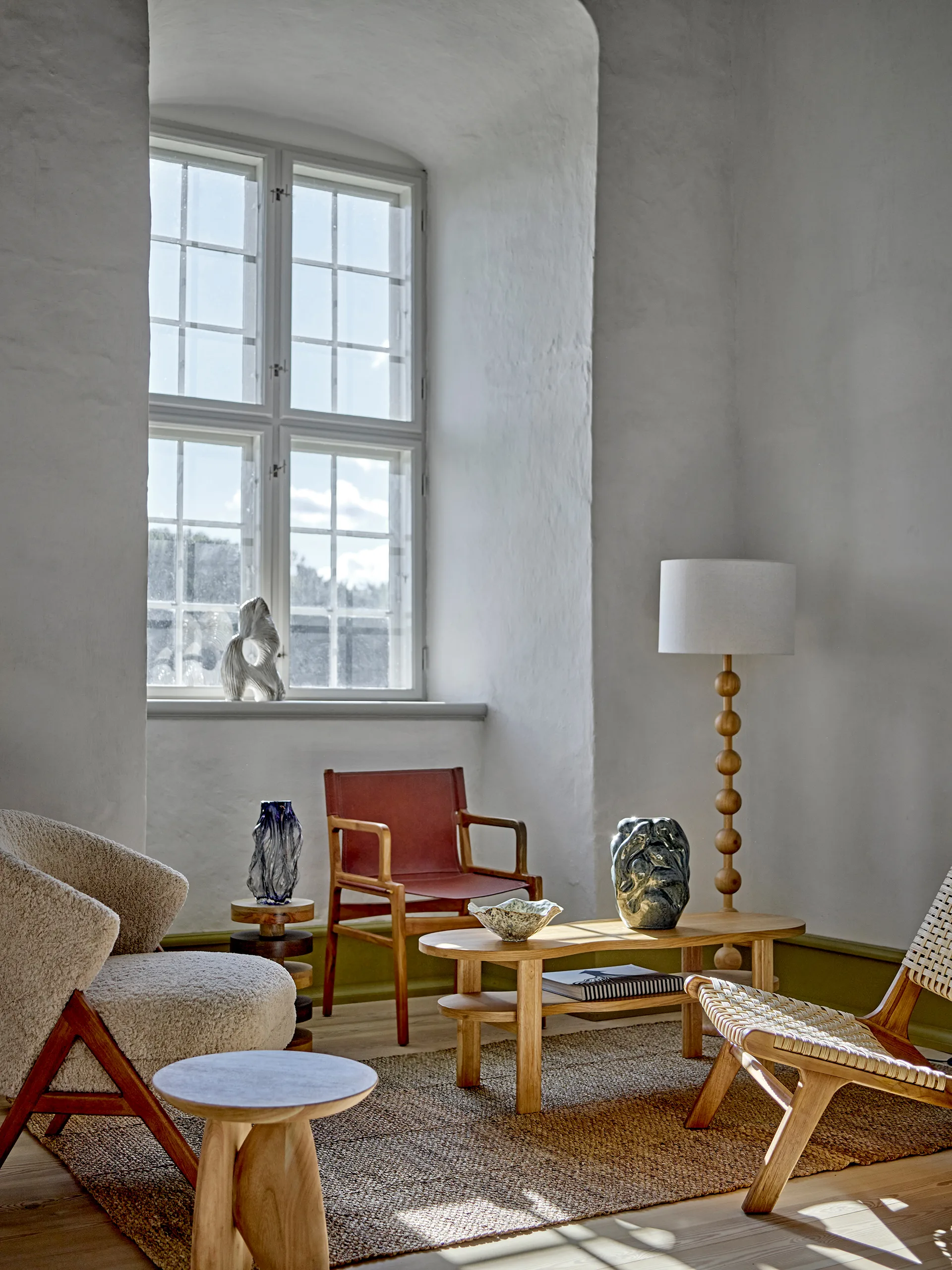 Franka Beistelltisch Ø25x46 cm, Brown Bloomingville