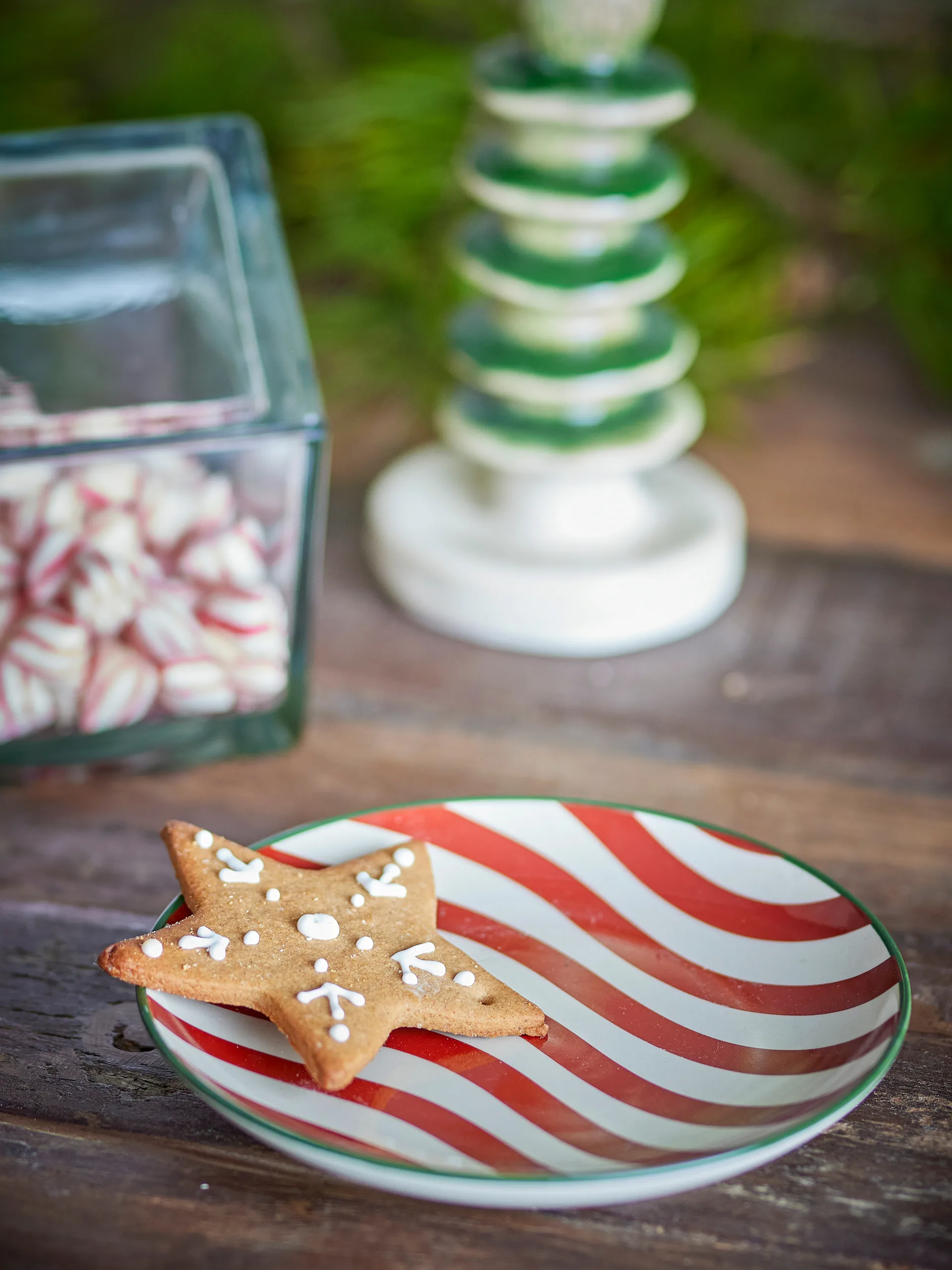 Jolly Teller Ø16 cm, Rot Bloomingville