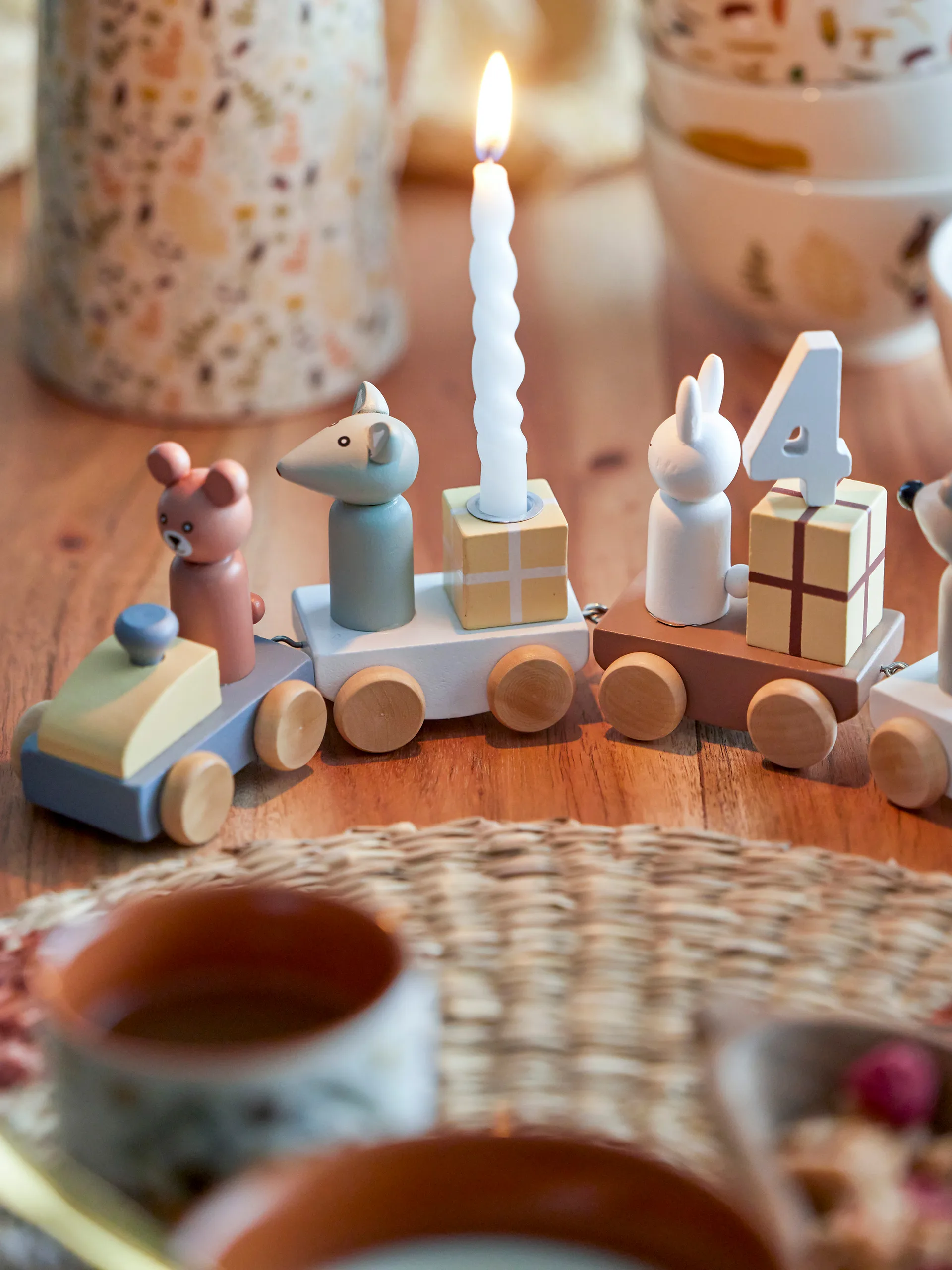 Junaid Geburtstagszug, Braun Bloomingville