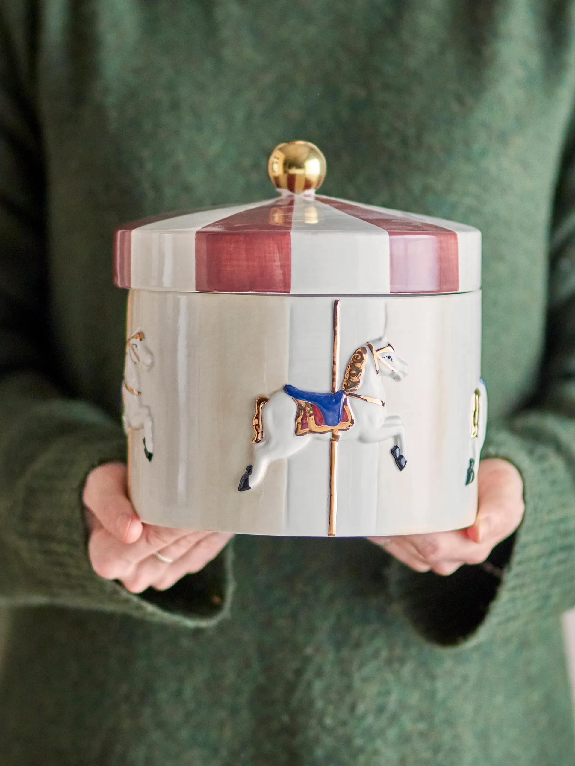 Merry-go-round Dose mit Deckel Ø19,5x20,5 cm, Rot-weiß Bloomingville