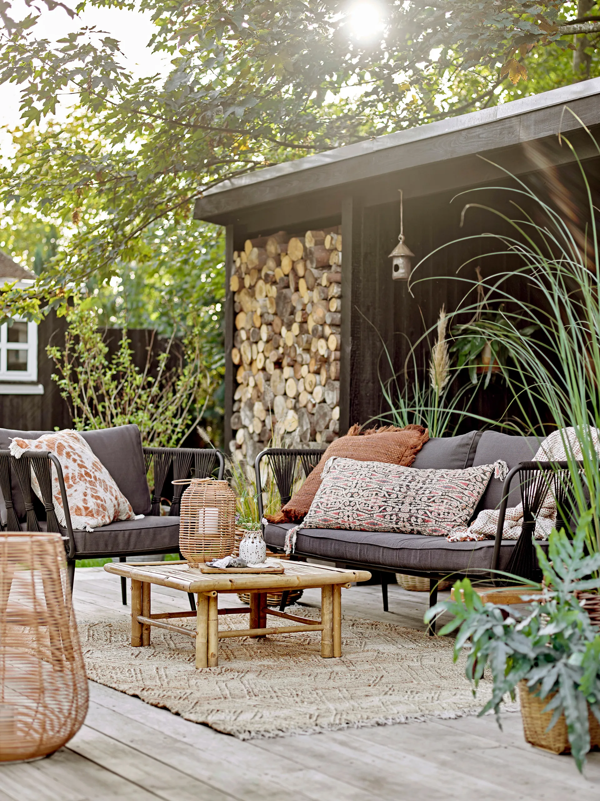 Pavone Loungesessel, Black Bloomingville
