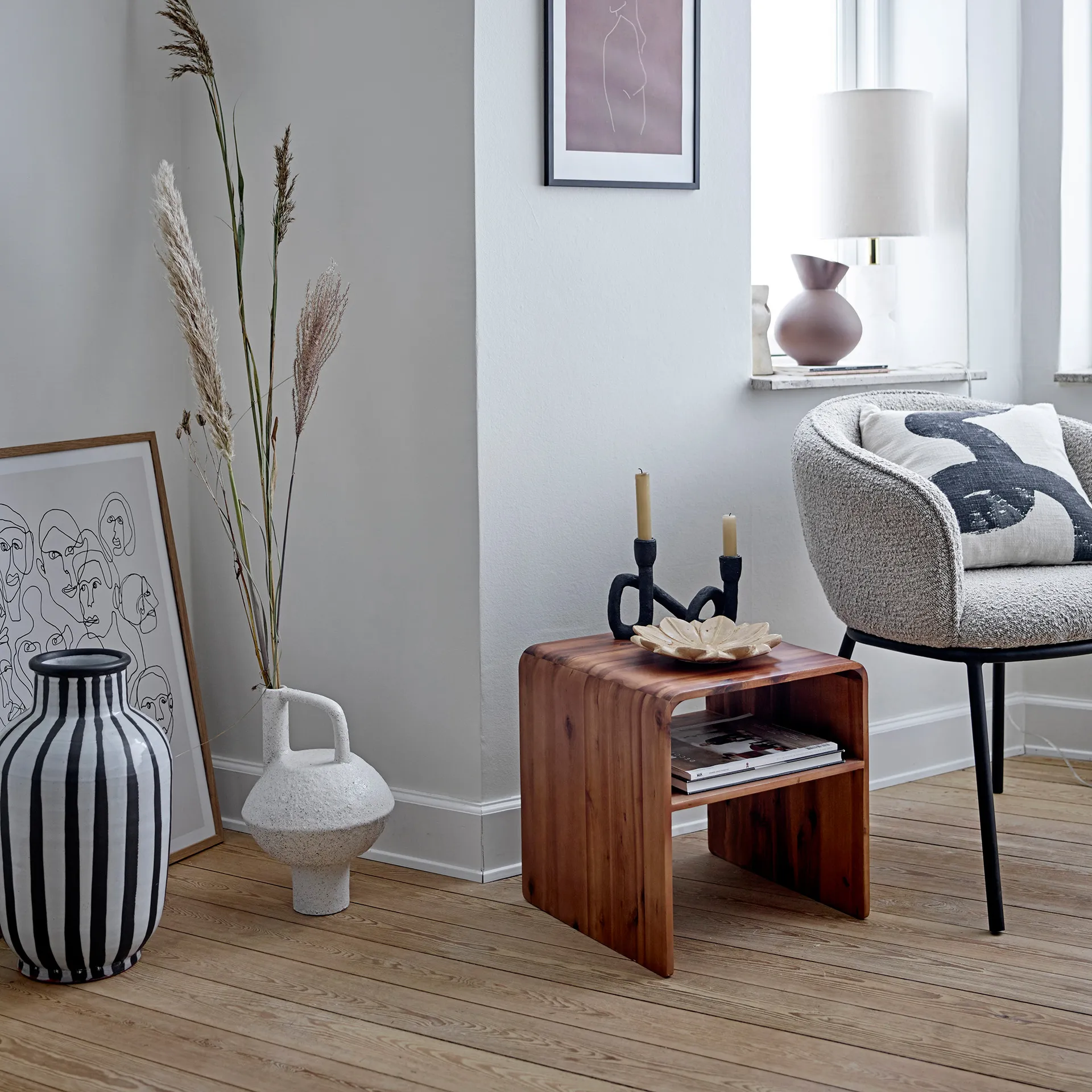 Schila Vase Terrakotta 44cm, Schwarz-weiß Bloomingville