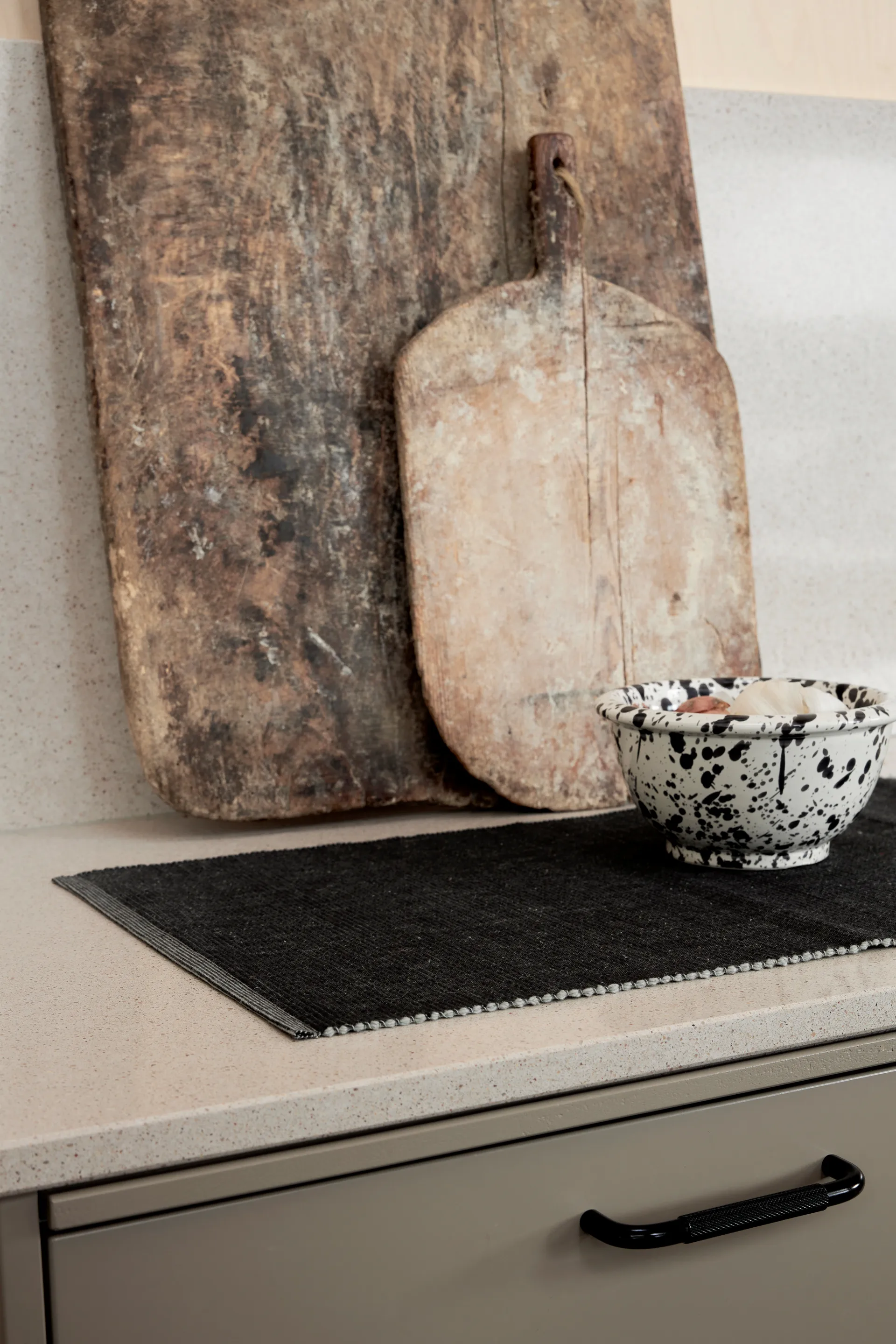 Cleo Tischläufer 40 x 140 cm, Schwarz Boel & Jan