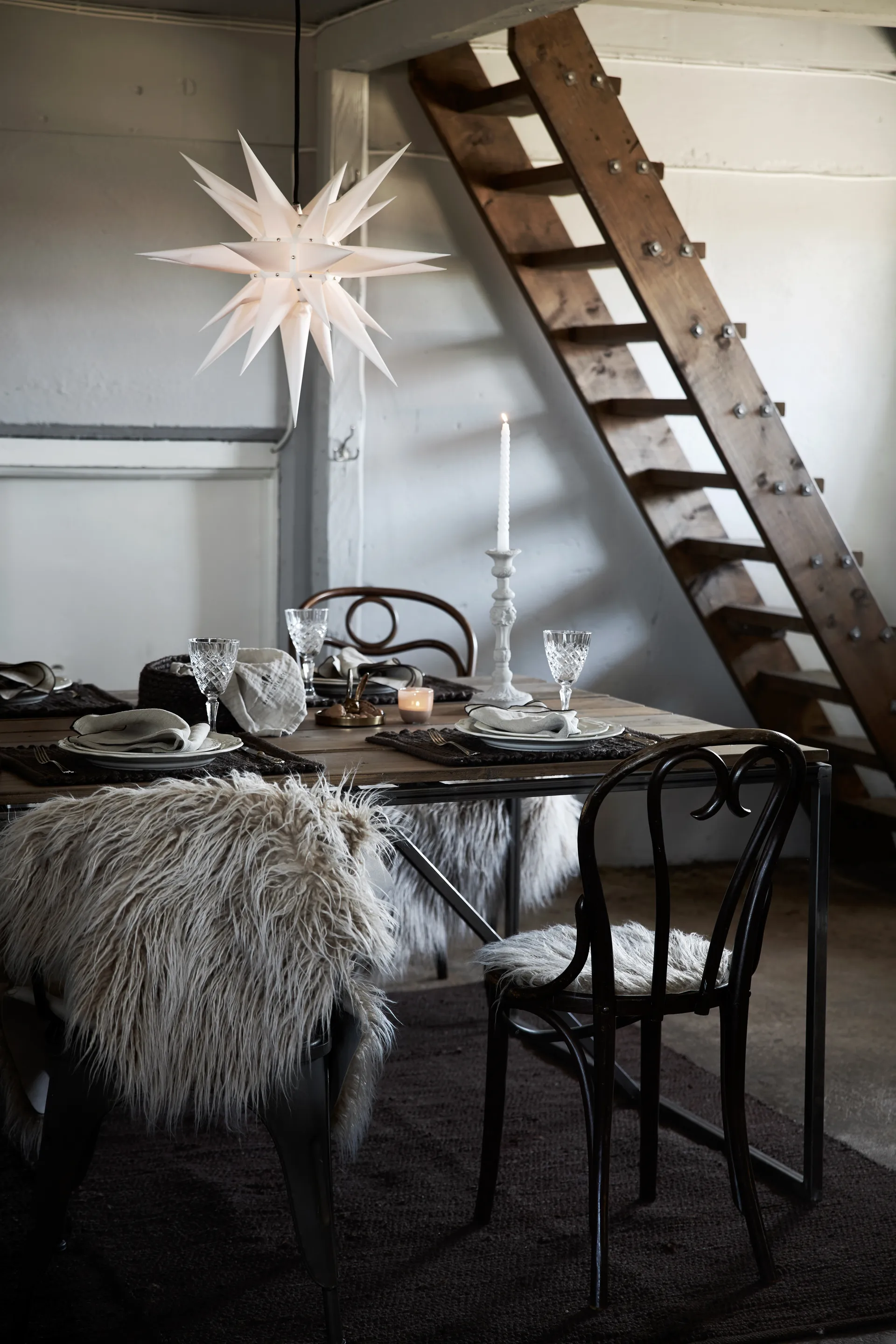 Dolly Stuhlkissen Ø35cm, Braun Boel & Jan