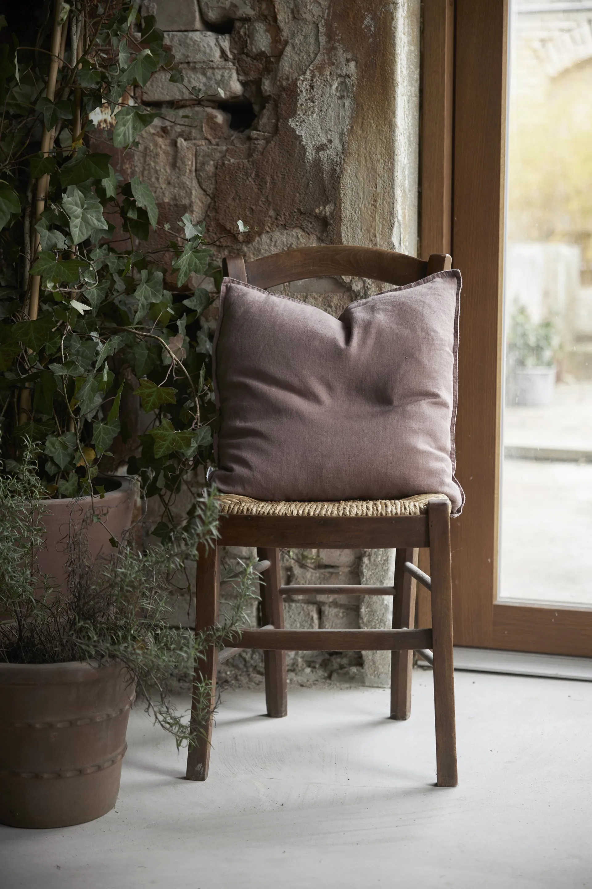 Sabina Kissenbezug 45 x 45cm, Lila Boel & Jan