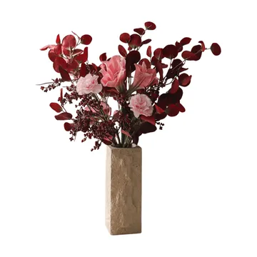 Burgunder Blush Kunstblumenstrauß - Amaryllis, Nelken, Beerzweige, Eukalyptus, 84 cm - Botané