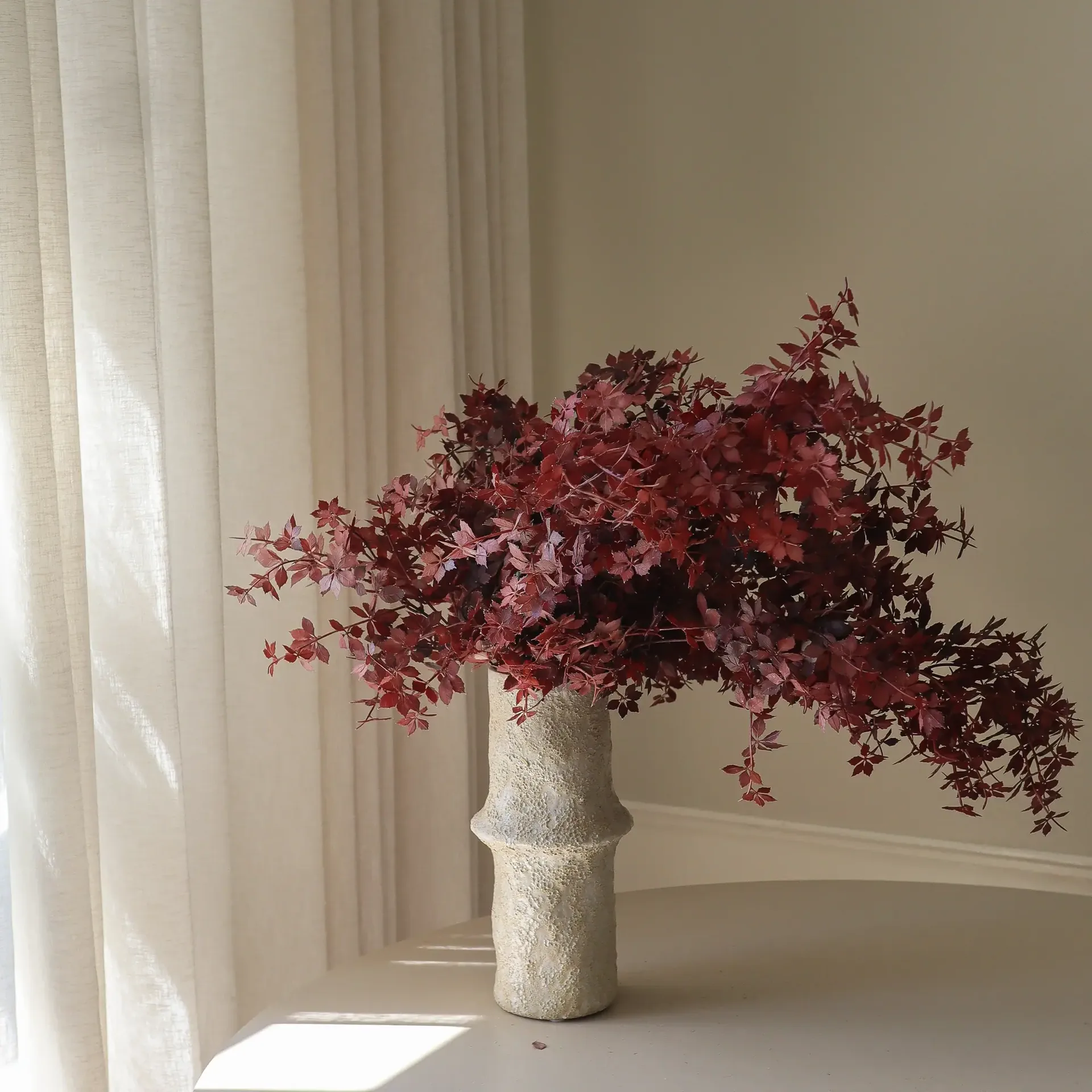 Burgundy Maple Branch Kunstblumenstrauß, 107 cm, 4 Stk. Botané