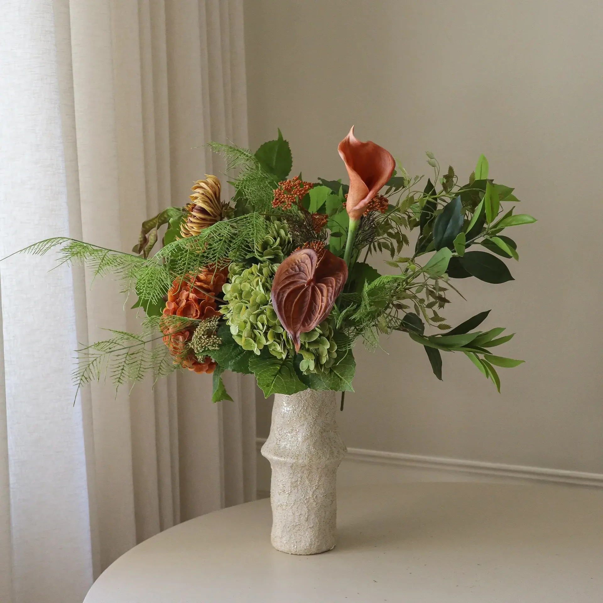 Cedar Grove Kunstblumenstrauß, Hortensie-Halbkaktus-Dahlie-Kalla, 90 cm, 14 St Botané