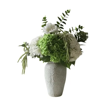 Smashed Avocado Kunstblumen-Bouquet - Hortensie-Pfingstrose-Amaranth-Skimmia-Beeren-Eukalyptus 12 St - Botané