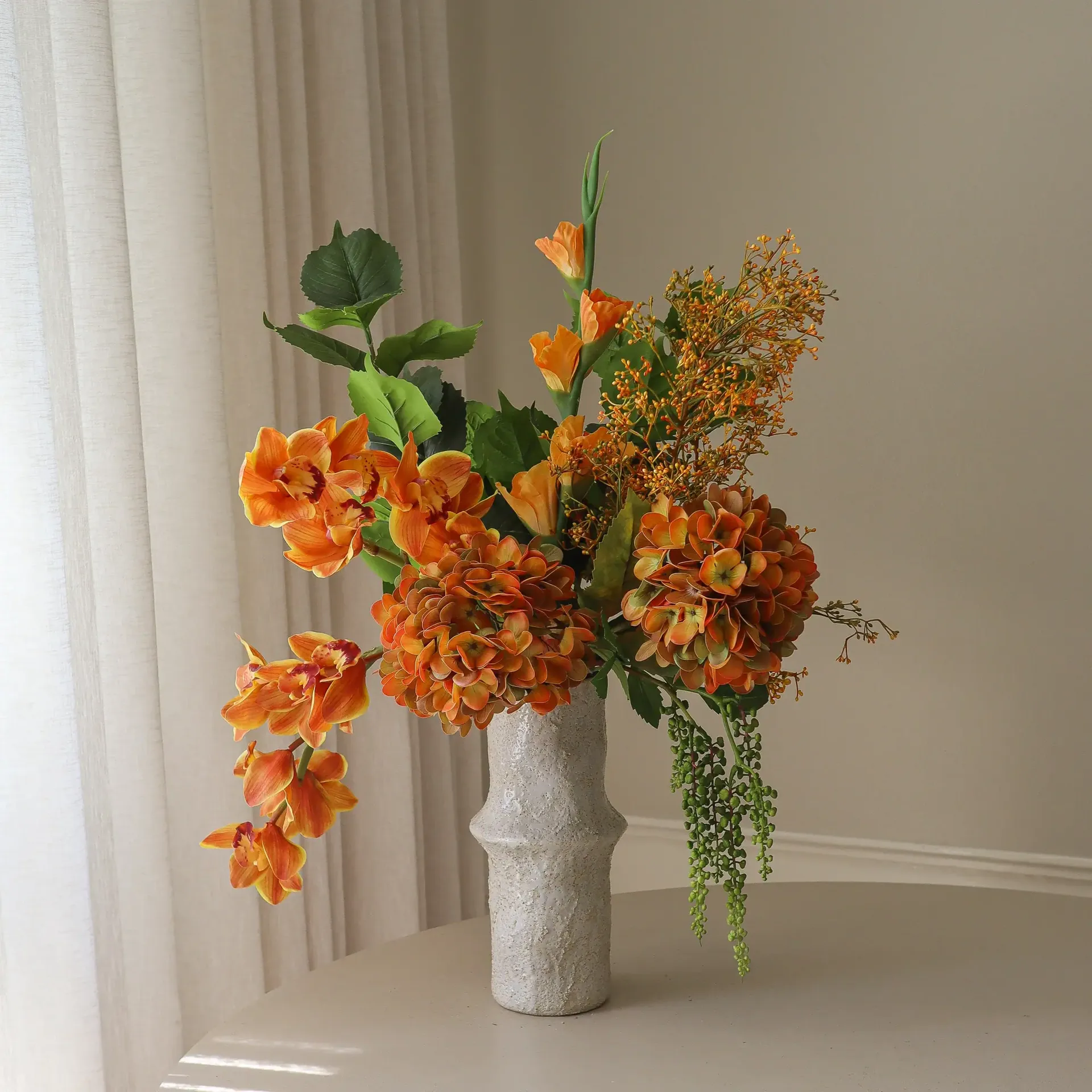 The Orangery Kunstblumenstrauß, Cymbidium-Orchidee-Gladiolus-Hortensie, 85 cm, 10 St. Botané