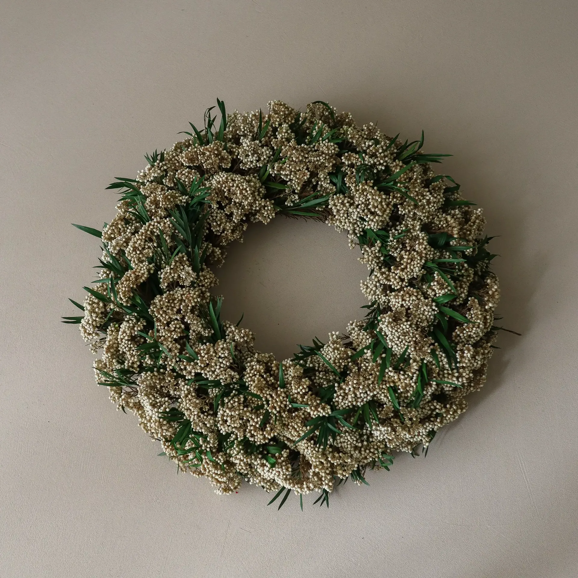 Whisper Meadow Wreath Blumenkranz, Reisblume, Ø40 cm Botané