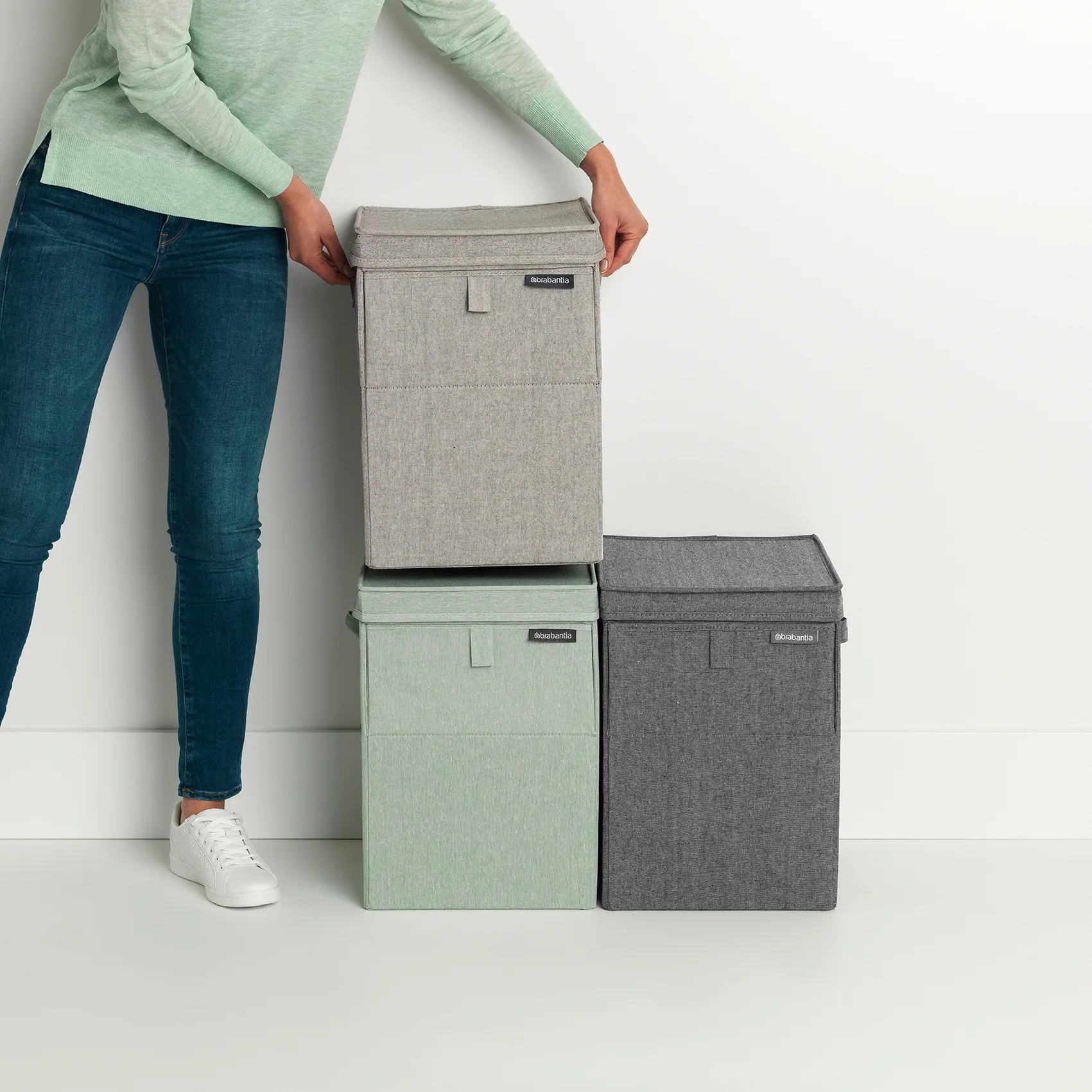 Brabantia Wäschekorb stapelbar 35 Liter, Hellgrau Brabantia
