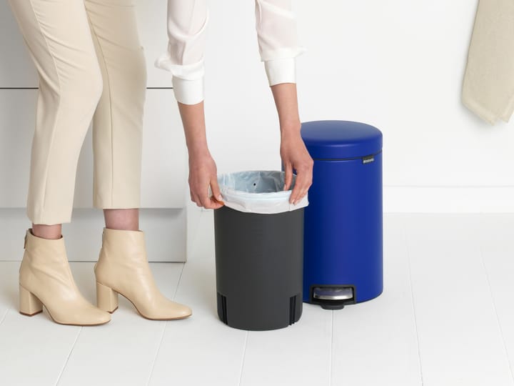 New Icon Treteimer 12 Liter, Mineral powerful blue Brabantia