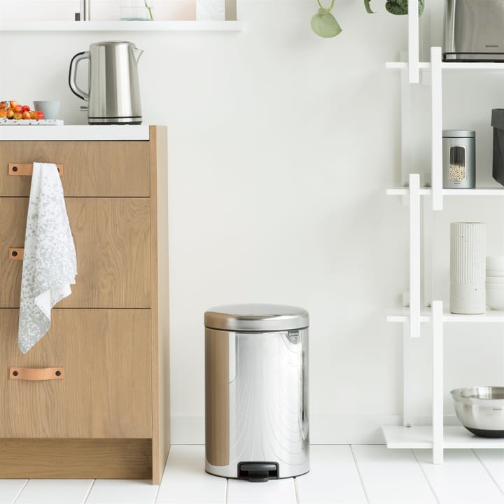 New Icon Treteimer 20 Liter - Brilliant steel - Brabantia