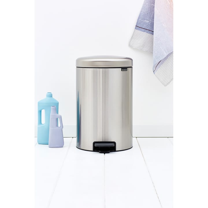 New Icon Treteimer 20 Liter - Matt steel fingerprint proof - Brabantia