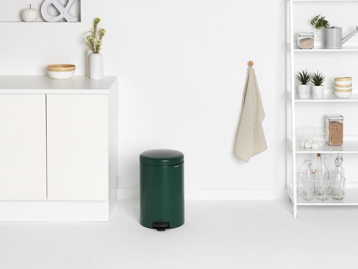 New Icon Treteimer 20 Liter - Pine green - Brabantia