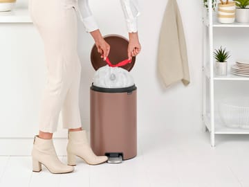 New Icon Treteimer 20 Liter - Satin Taupe - Brabantia