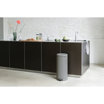 New Icon Treteimer 30 liter - Mineral concrete grey - Brabantia