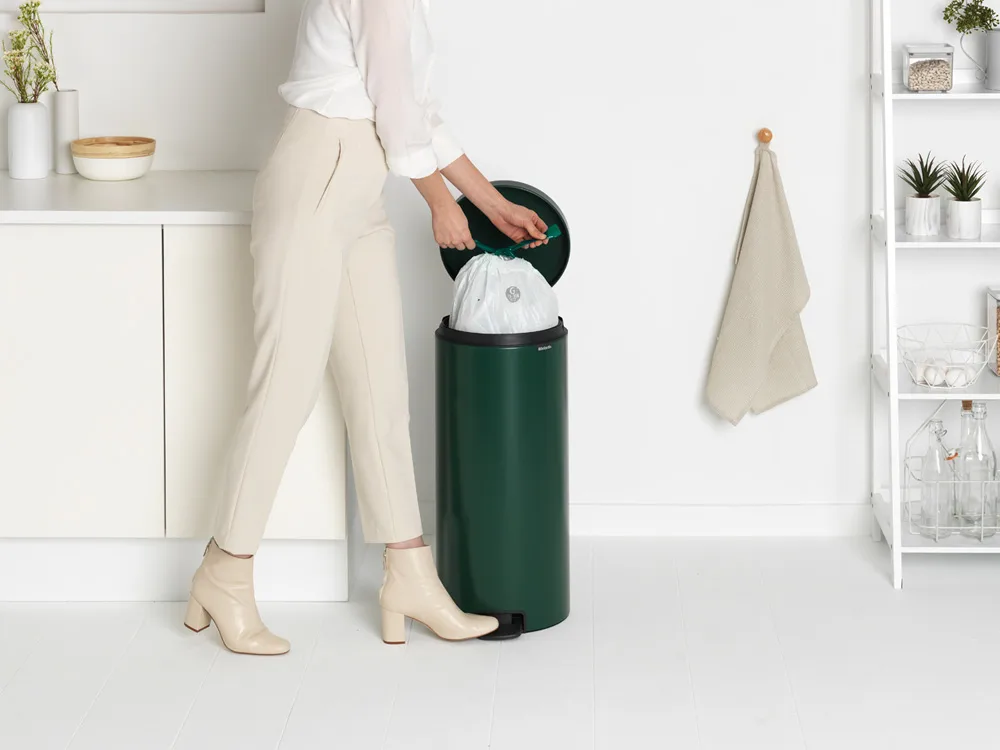 New Icon Treteimer 30 liter, Pine green Brabantia