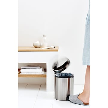 New Icon Treteimer 5 Liter - Matt steel fingerprint proof - Brabantia