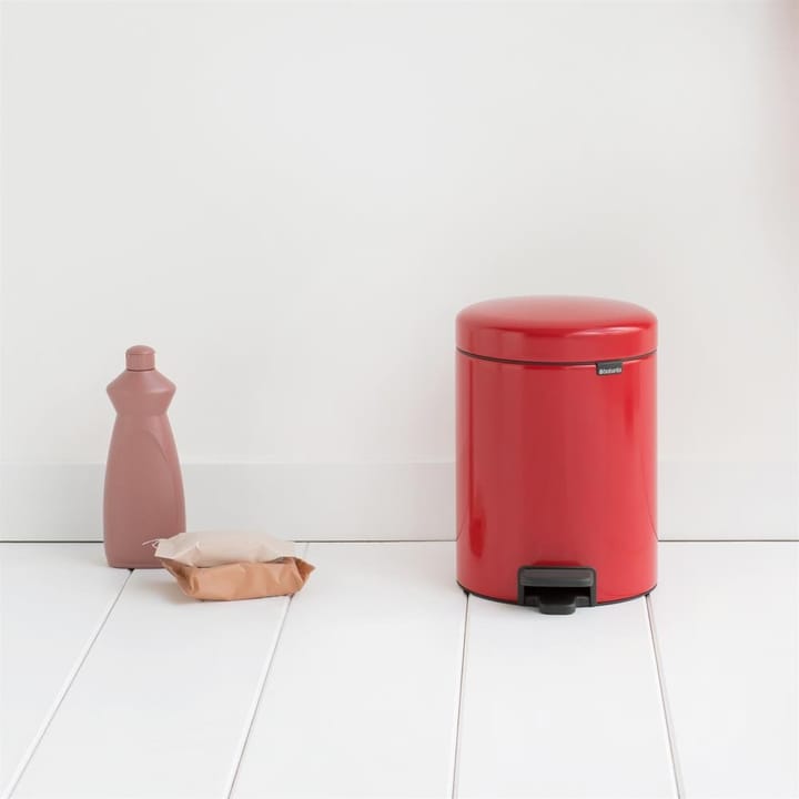 New Icon Treteimer 5 Liter, Passion red (rot) Brabantia