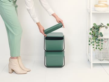 Sort & Go Stapelbarer Abfalleimer 20 l - Fir Green - Brabantia