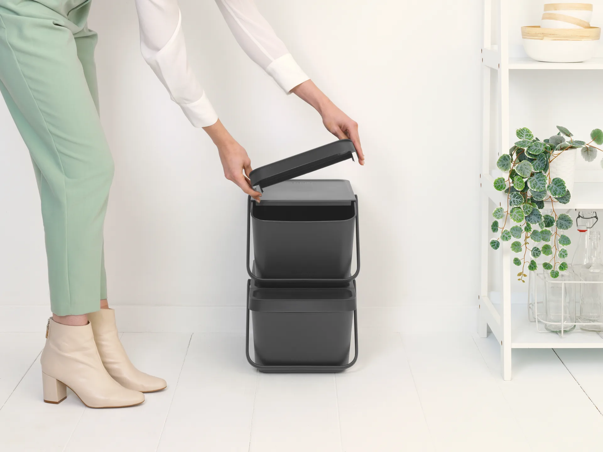 Sort & Go Stapelbarer Abfalleimer 20 l, Grau Brabantia