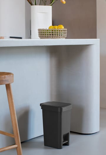 StepUp Treteimer10 L - Dunkelgrau - Brabantia