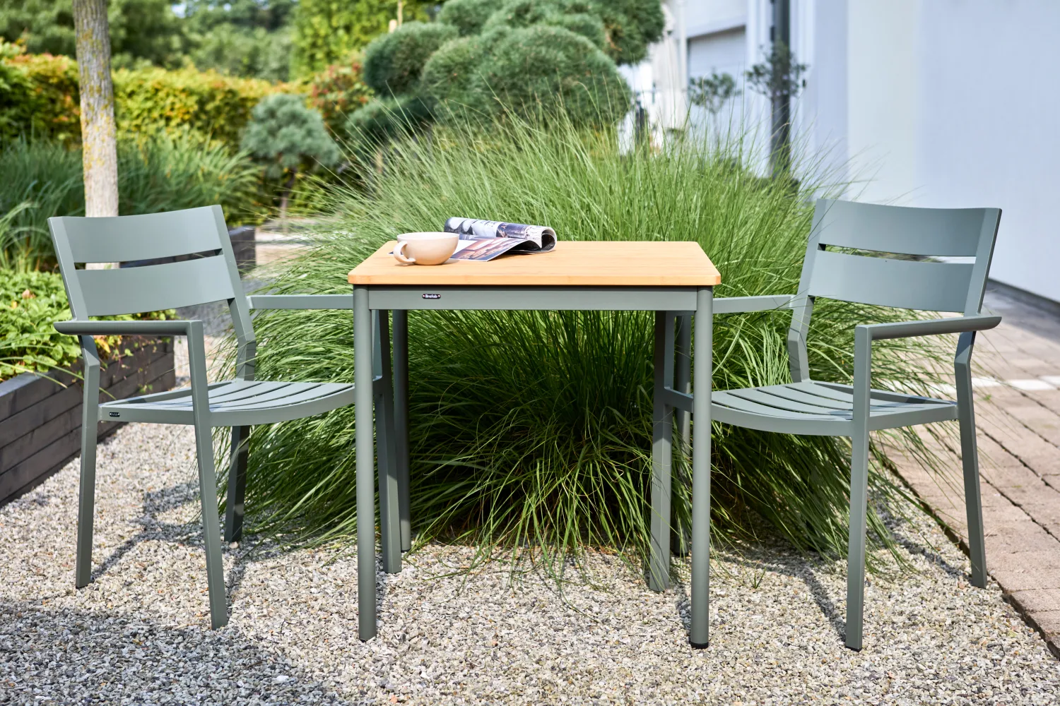 Delia Armlehnstuhl, Nordic green Brafab