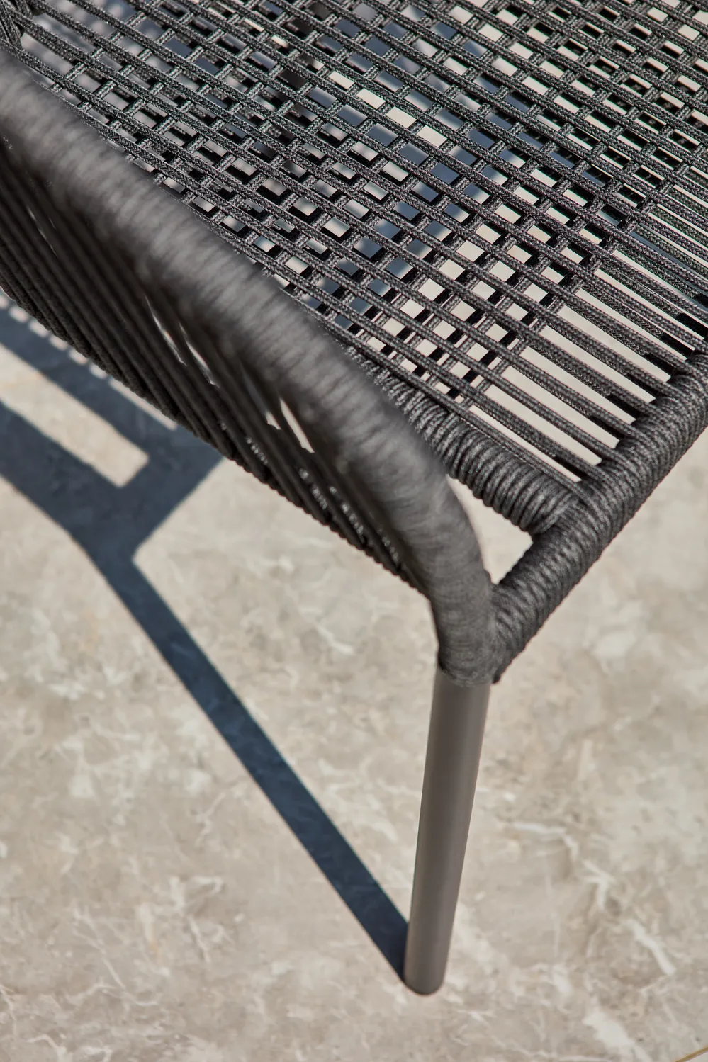 Delta Armlehnstuhl, Schwarz Brafab