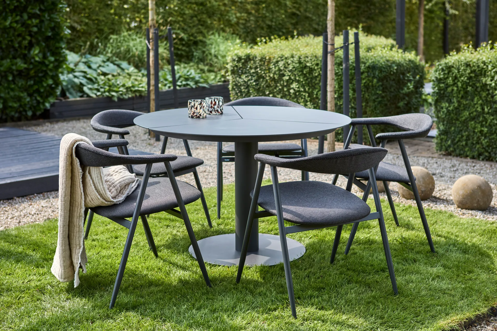 Peace Esstisch Ø110 cm Anthracite,  Brafab