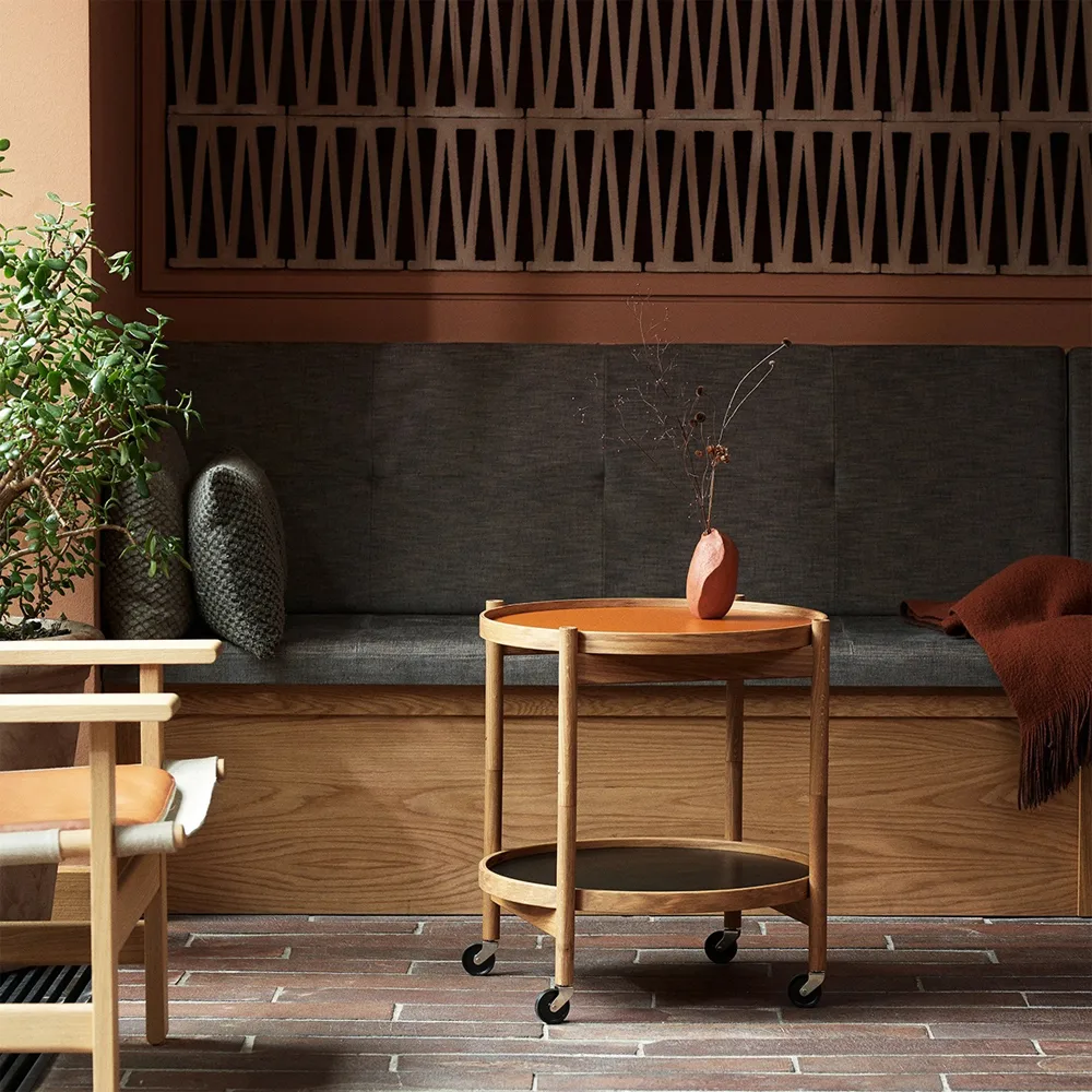 Bølling Tray Table model 50 Servierwagen, Eiche geraucht, Eichengestell rauch geölt Brdr. Krüger