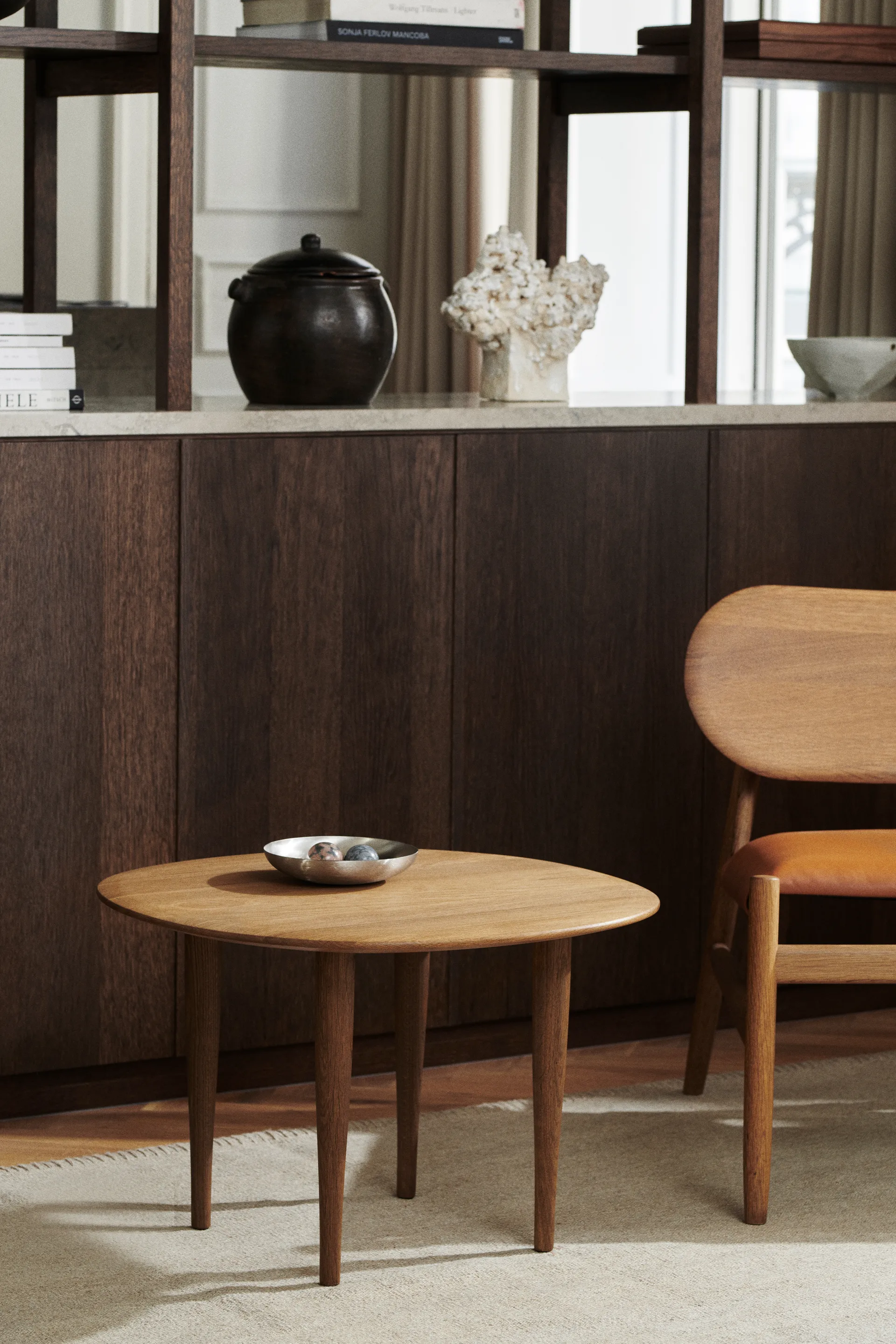 Jari Beistelltisch Ø60cm, Eiche geräuchert Brdr. Krüger