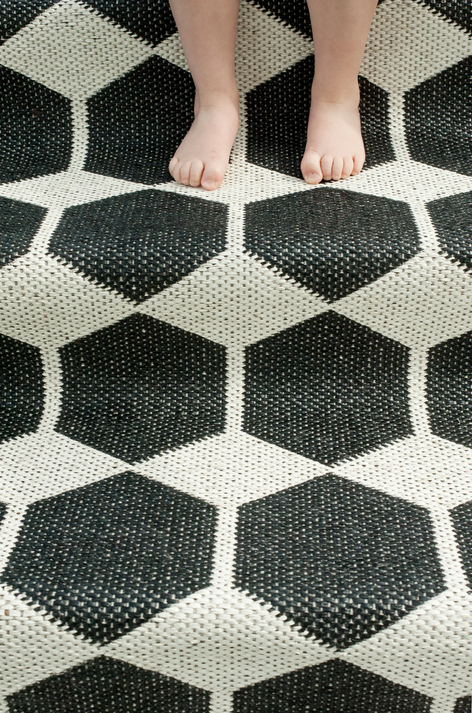 Anna schwarzer Teppich groß, 150 x 200cm Brita Sweden